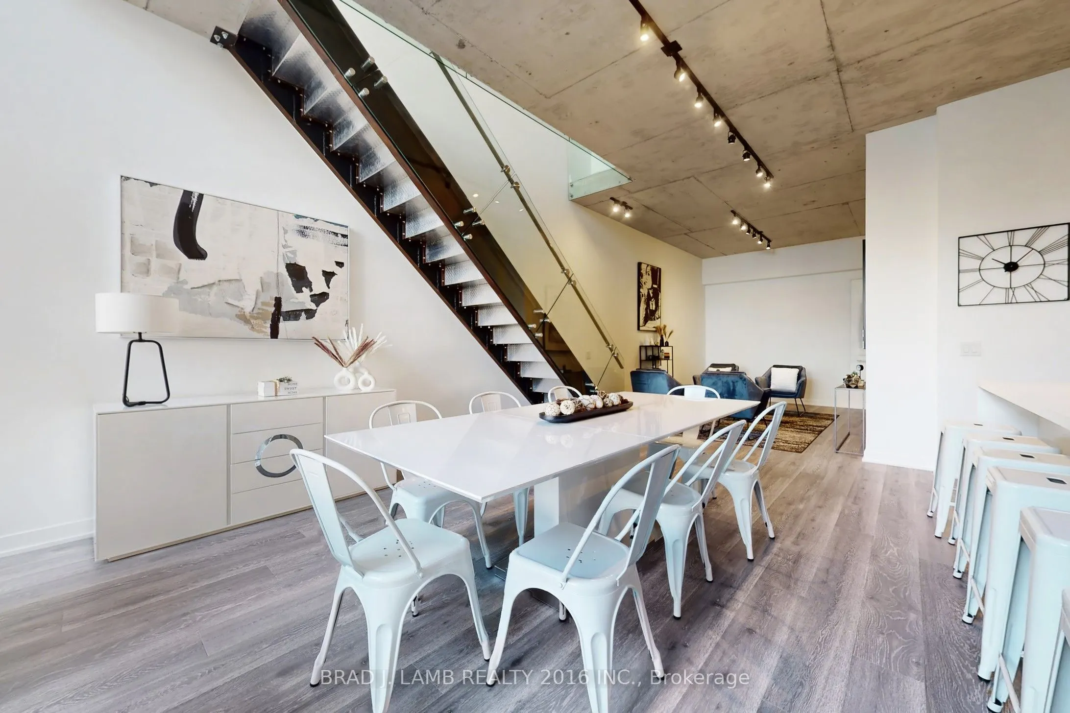 55 Ontario Street, #101