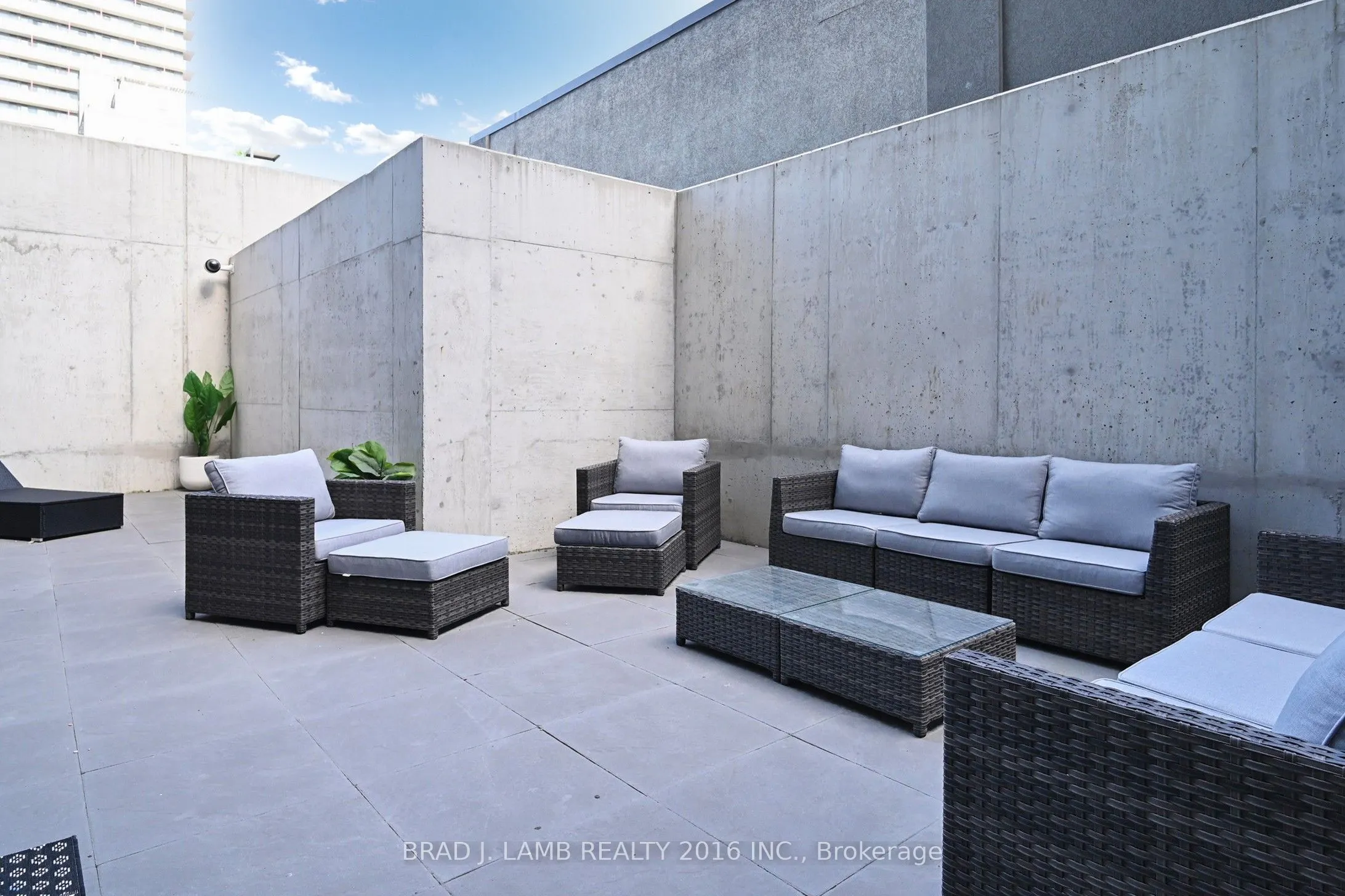 55 Ontario Street, #101