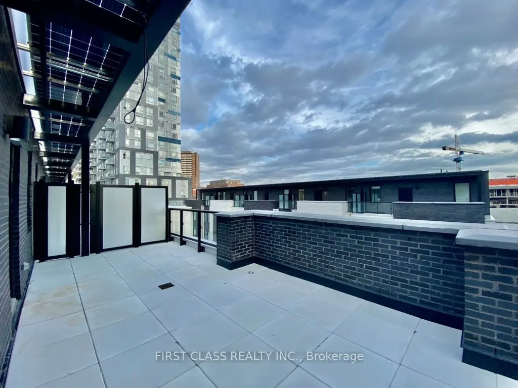 55 Nicholas Avenue, #Th12