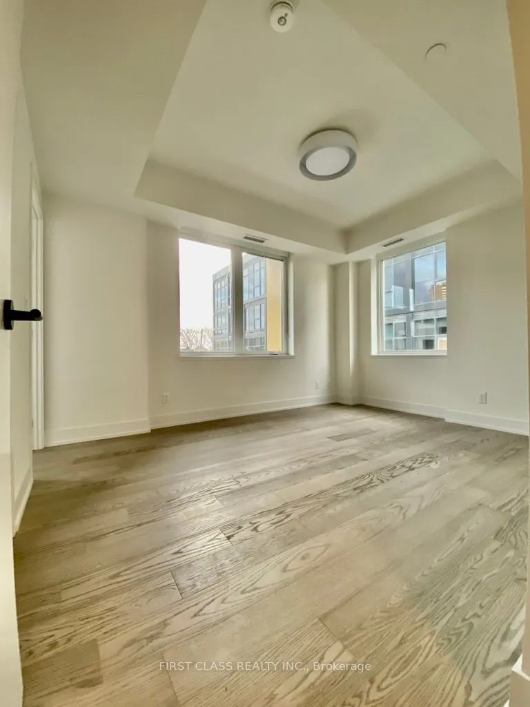 55 Nicholas Avenue, #Th12