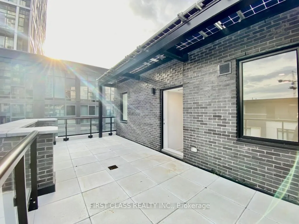 55 Nicholas Avenue, #Th12