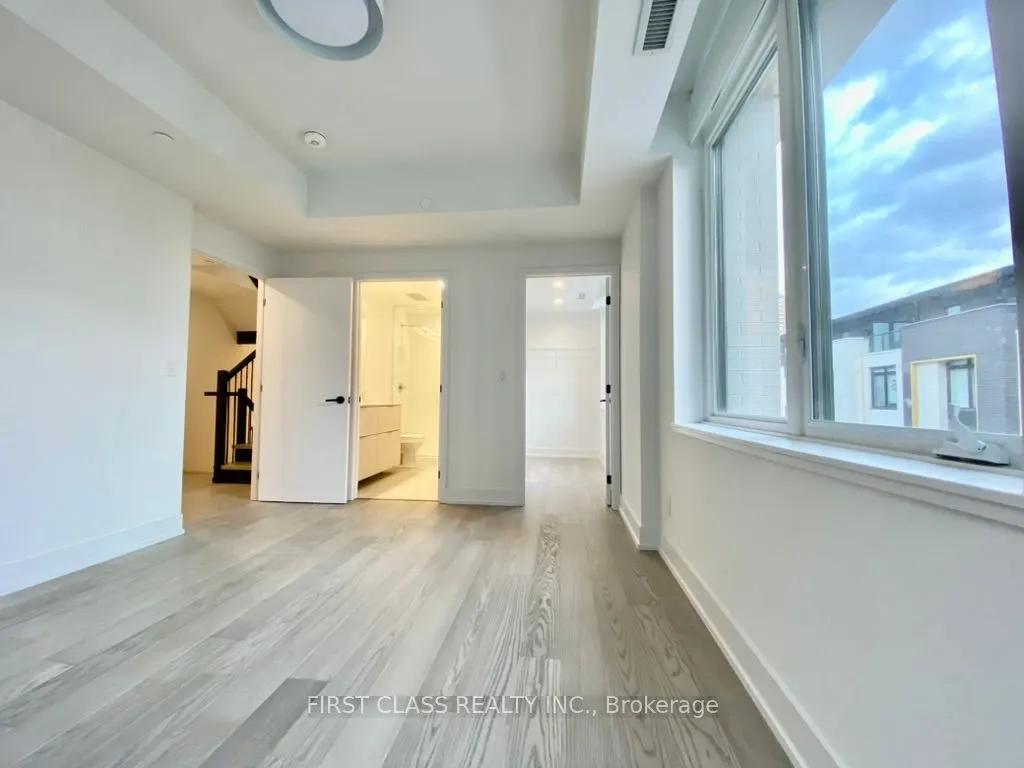 55 Nicholas Avenue, #Th12