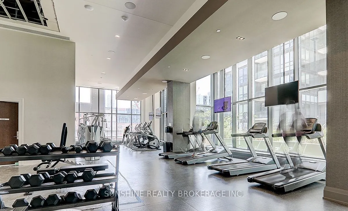 460 Adelaide Street, #623