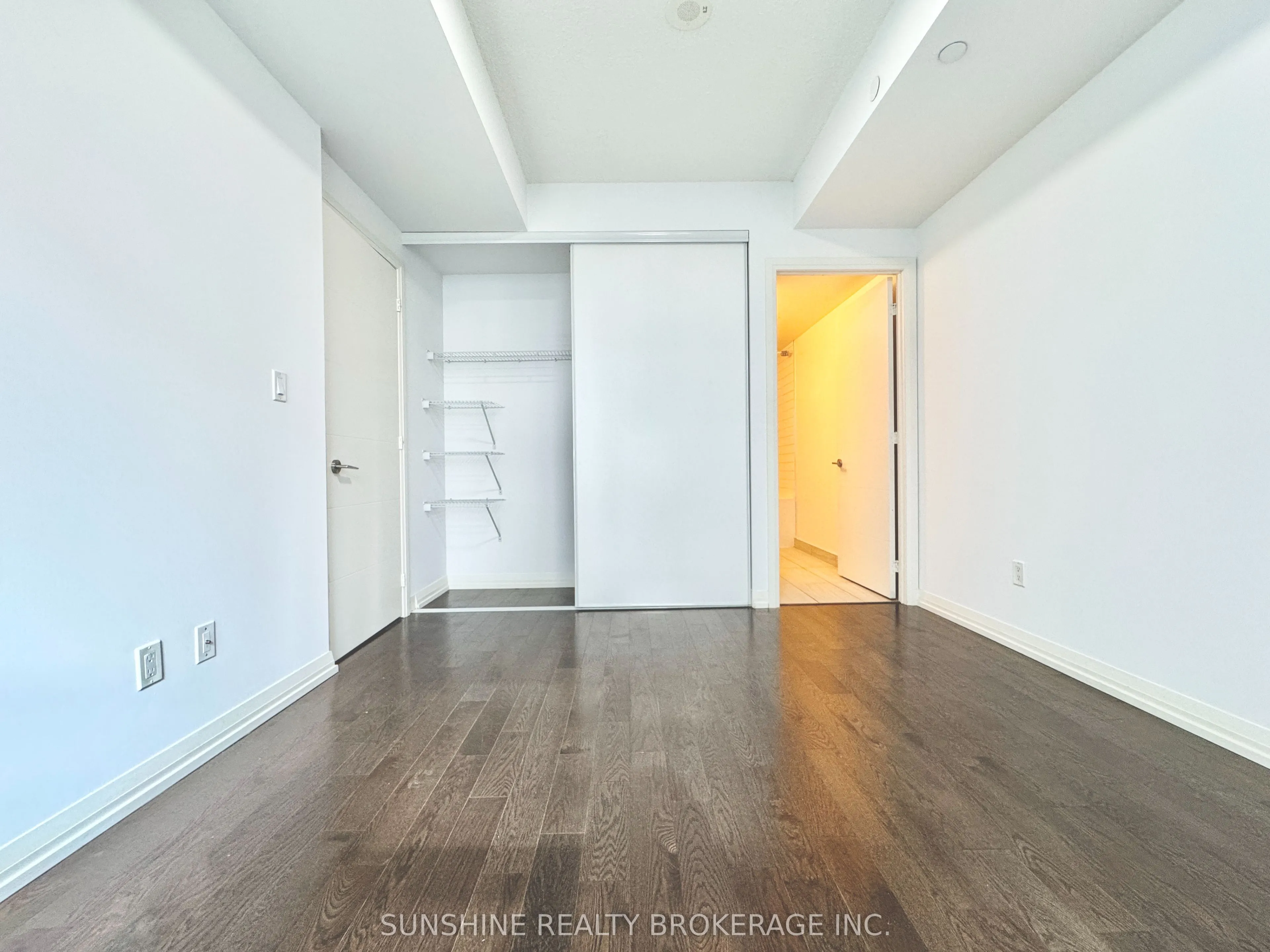 460 Adelaide Street, #623