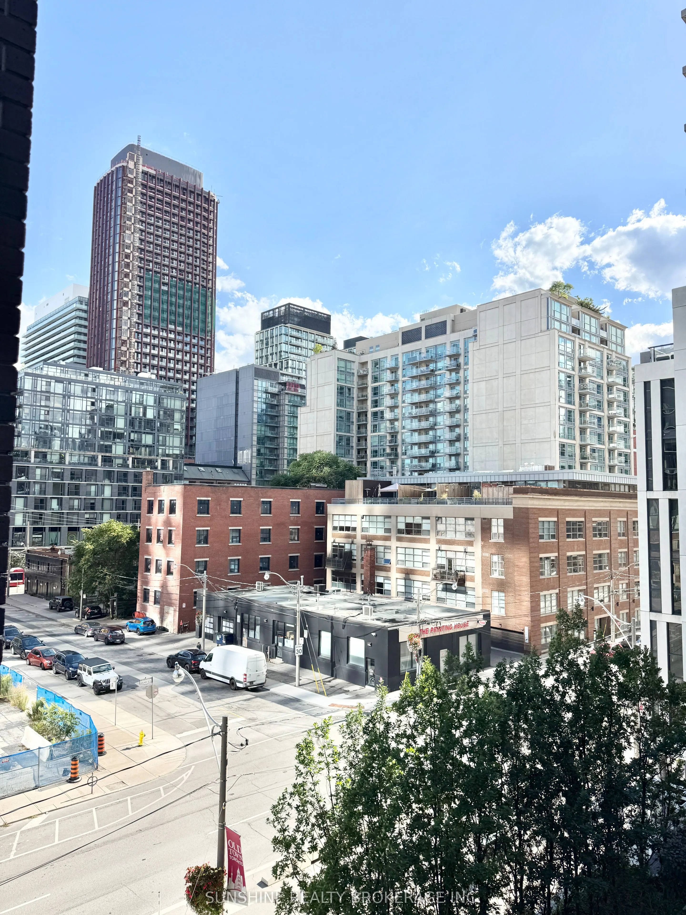 460 Adelaide Street, #623