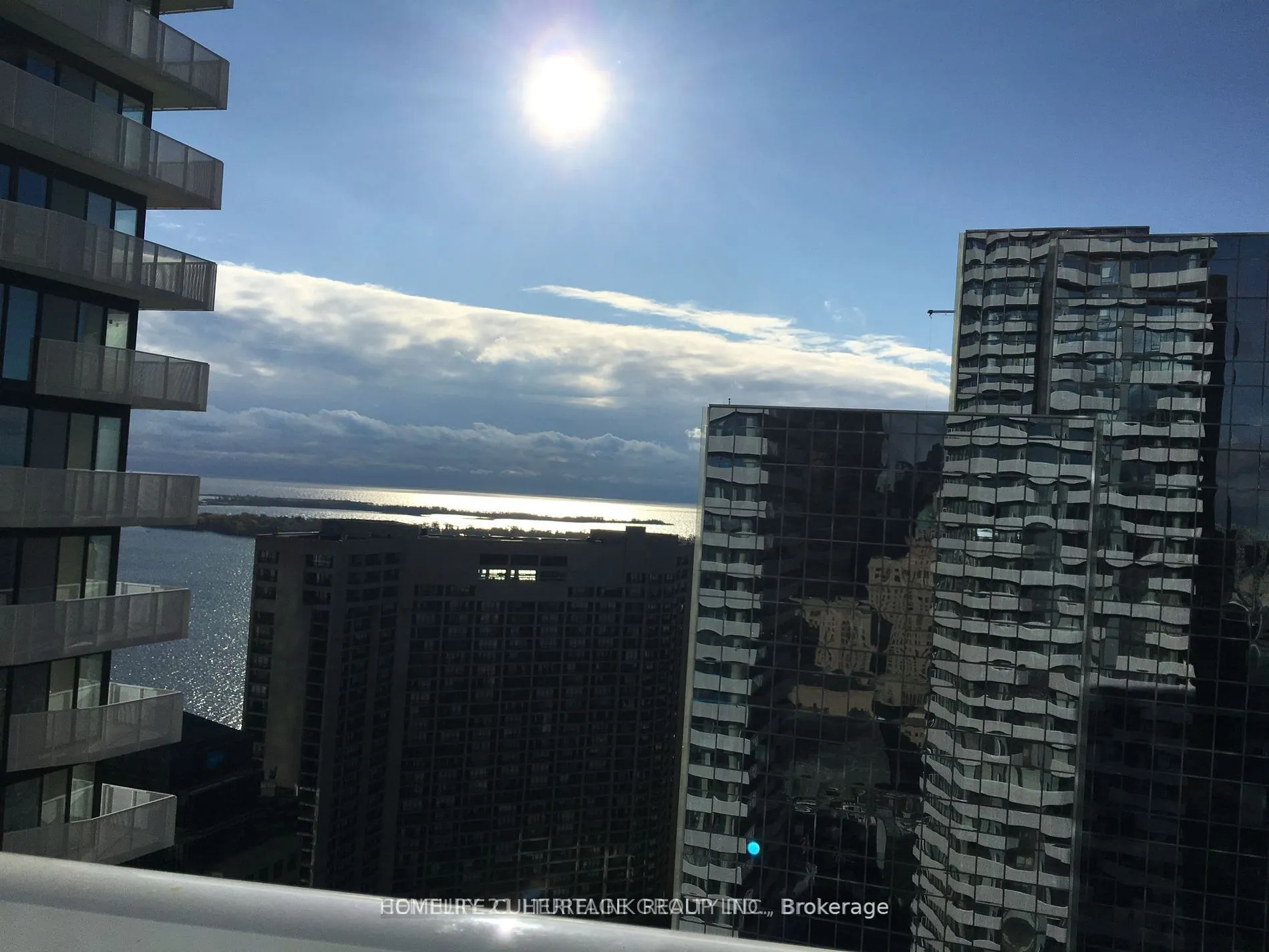 100 Harbour Street, #3907