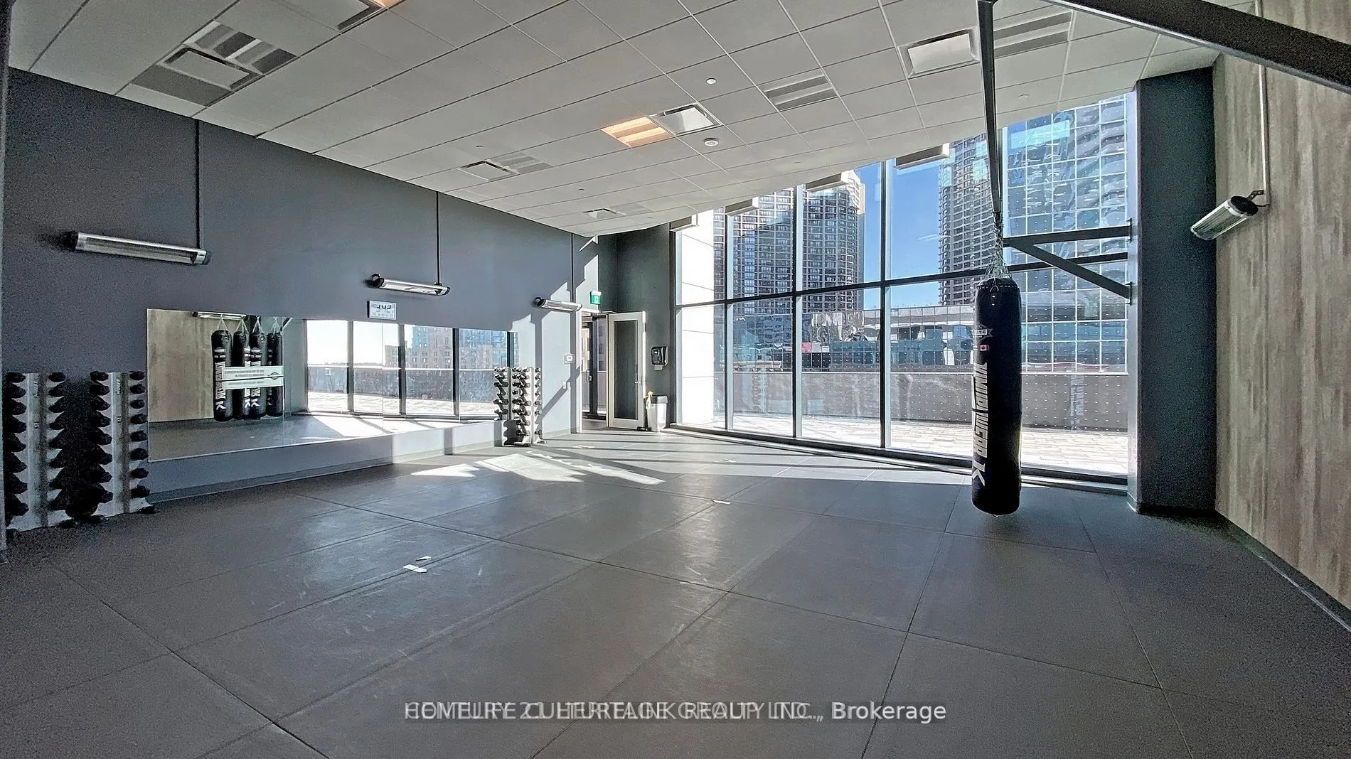 100 Harbour Street, #3907