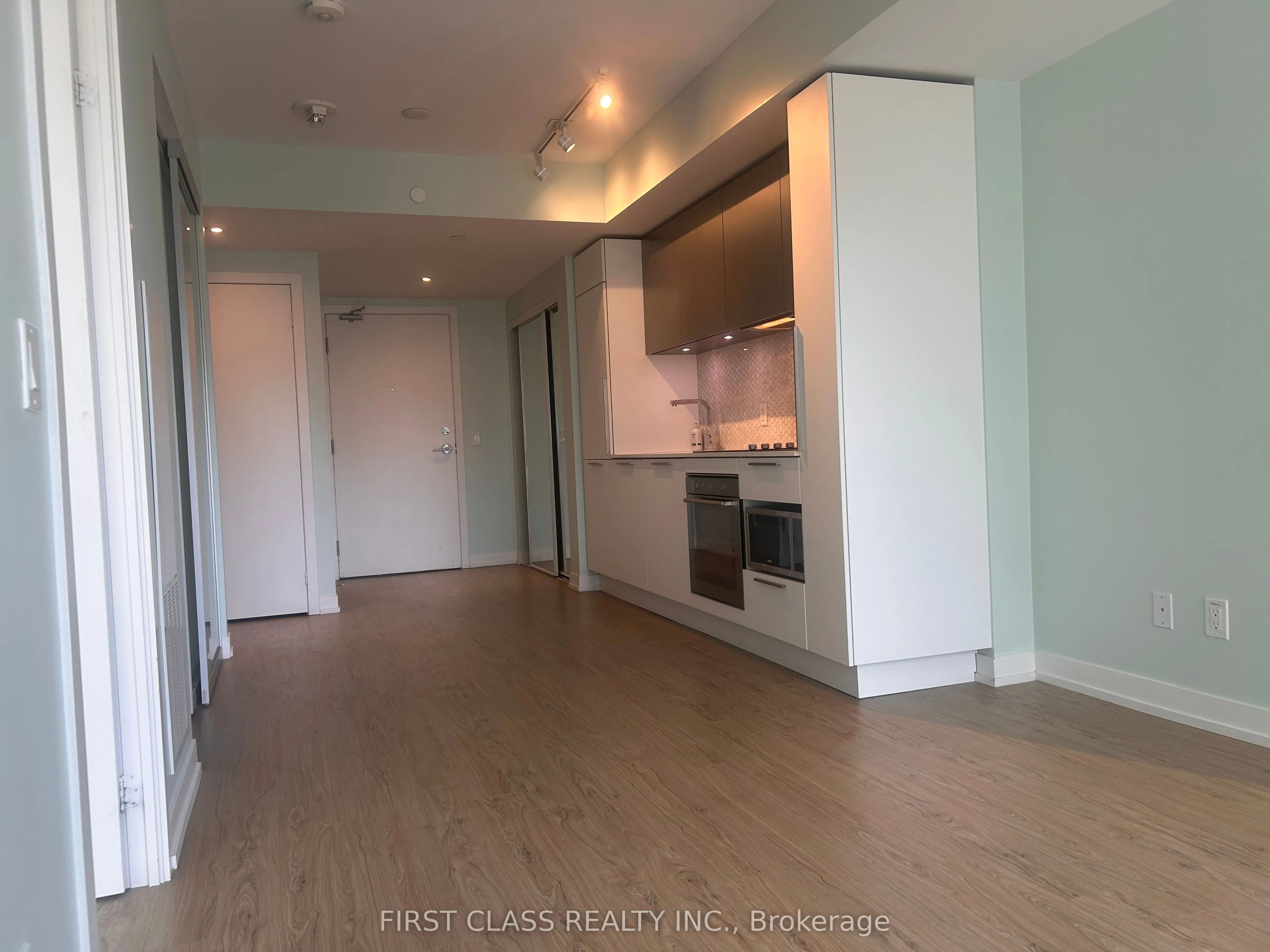 85 Wood Street, #1518