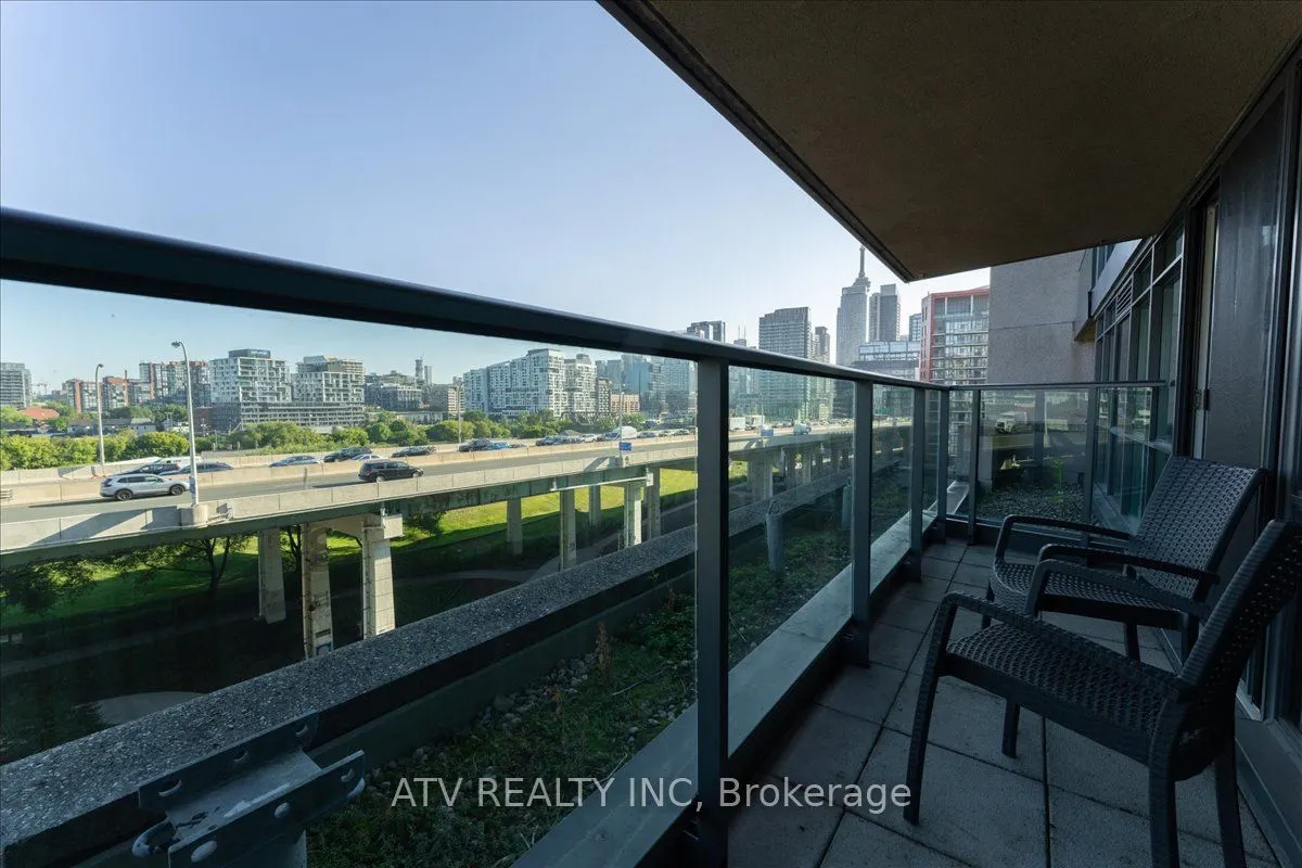 209 Fort York Boulevard, #961