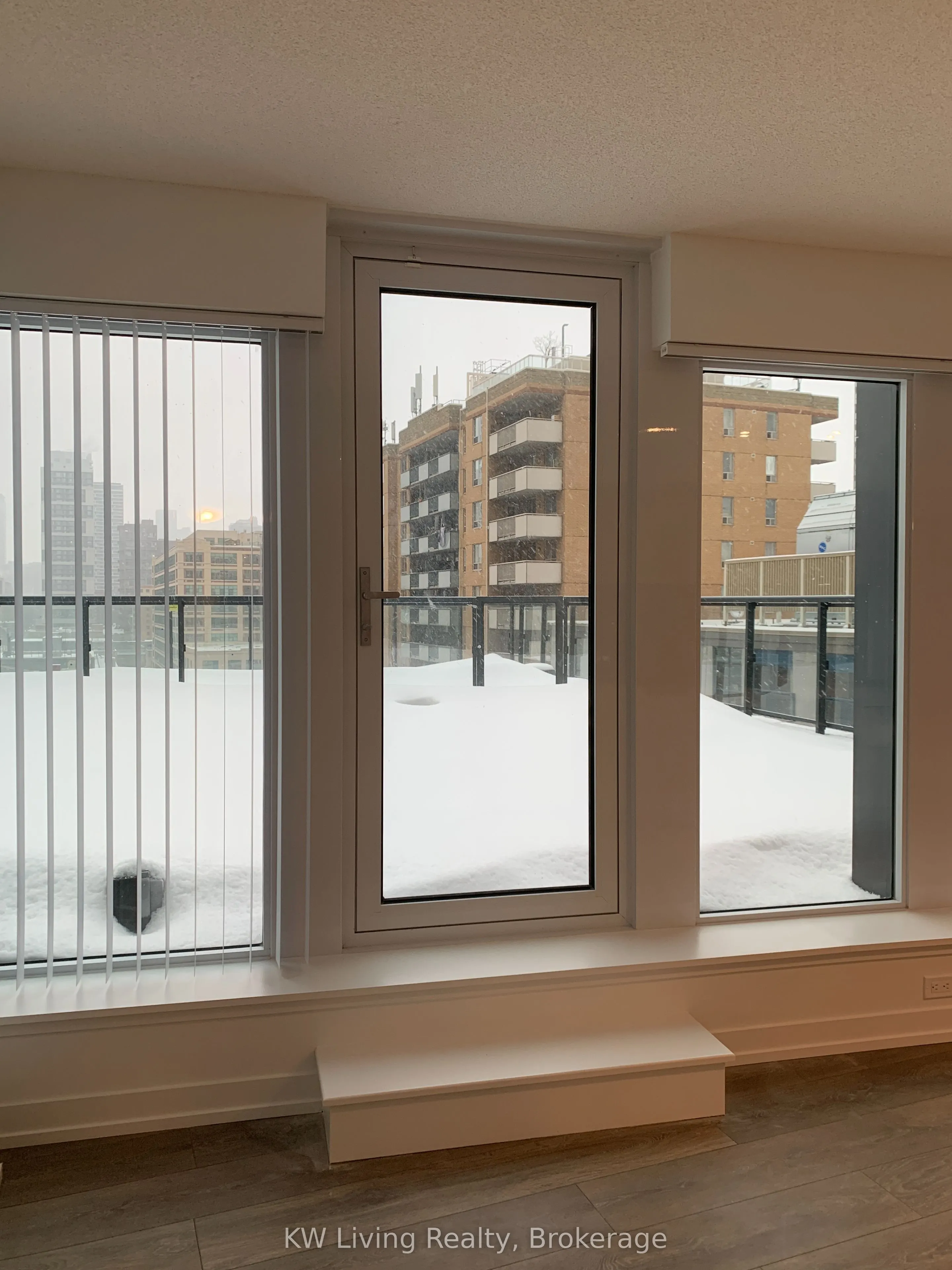 60 Shuter Street, #1211