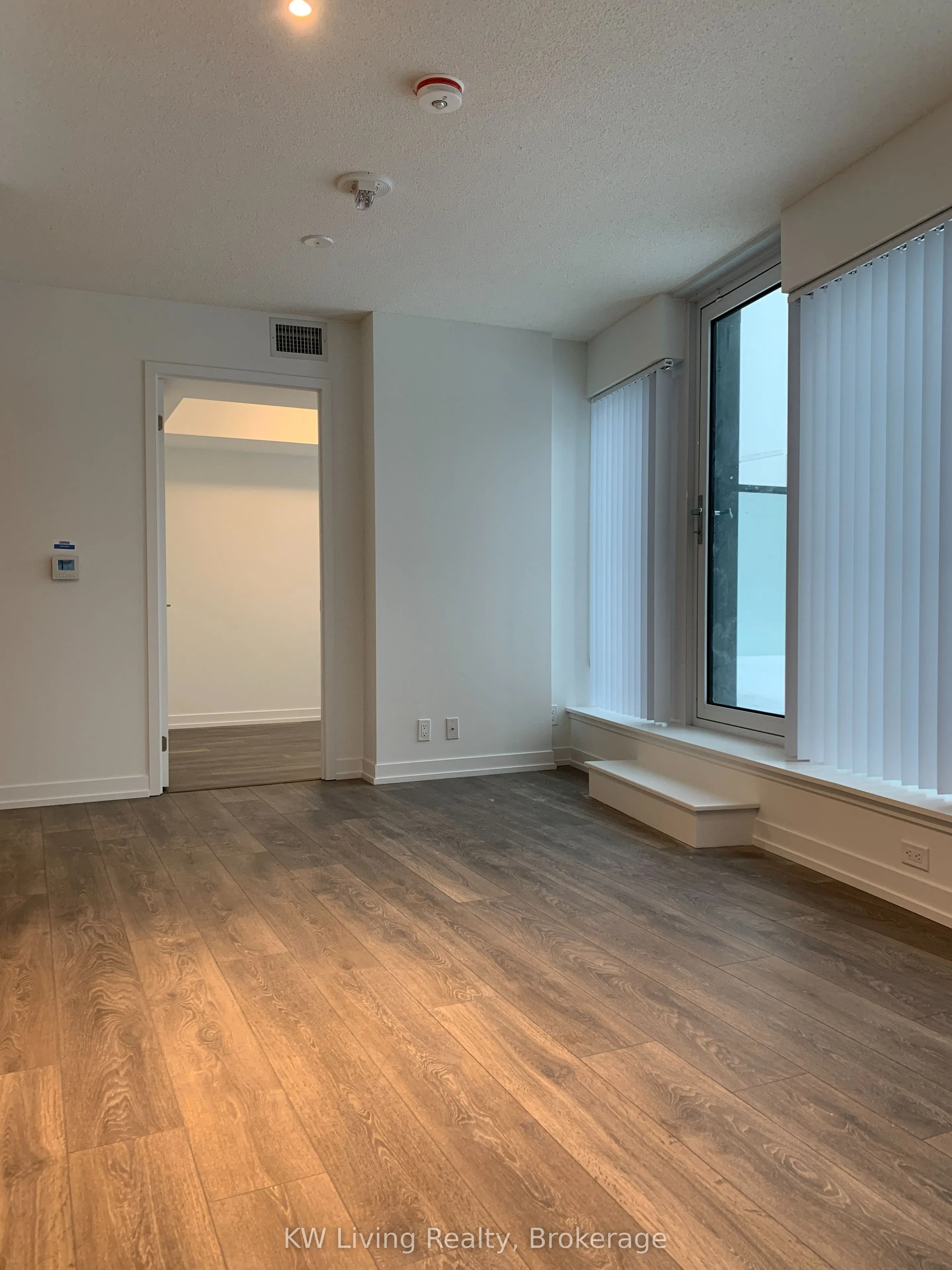 60 Shuter Street, #1211