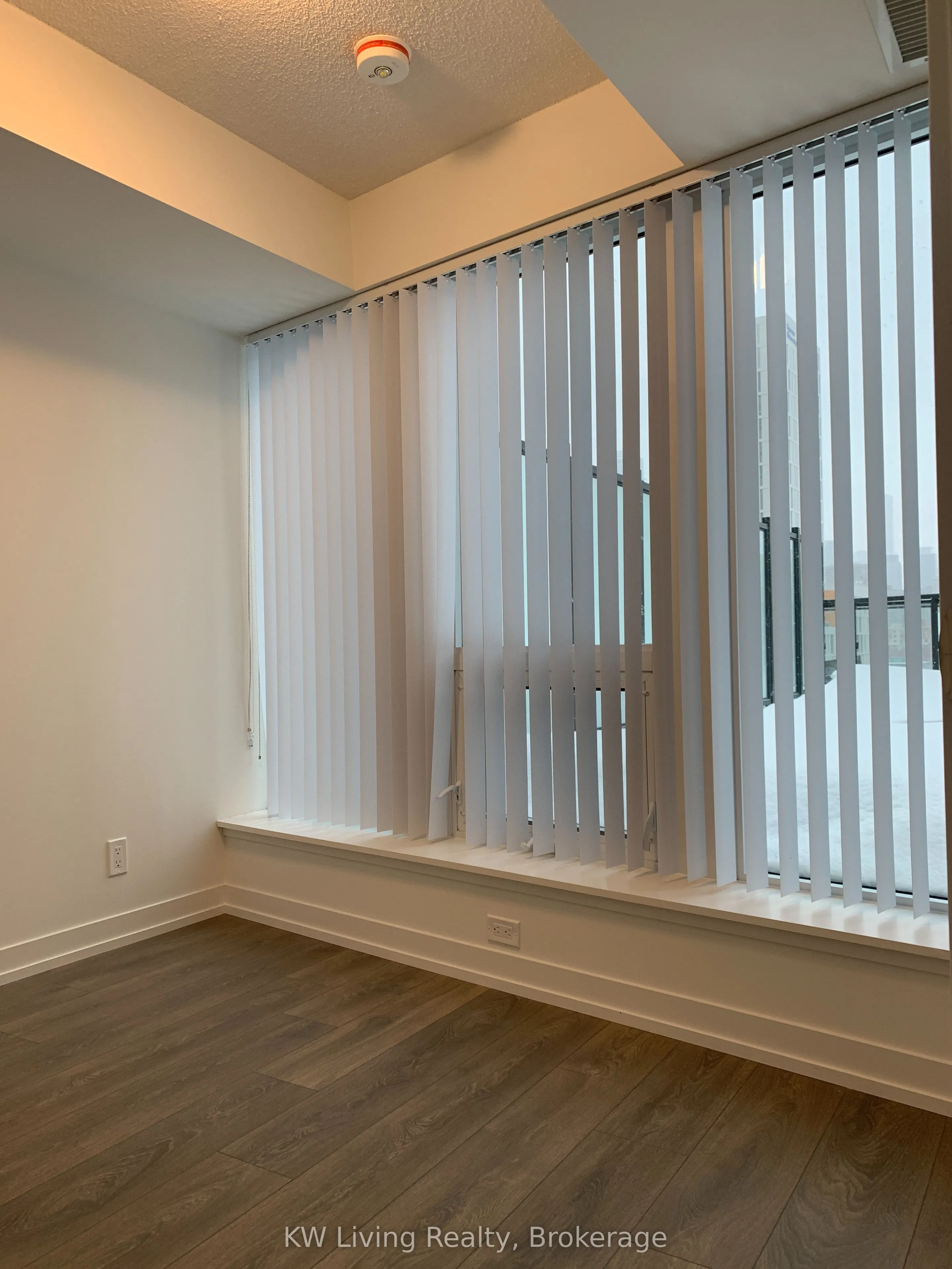 60 Shuter Street, #1211