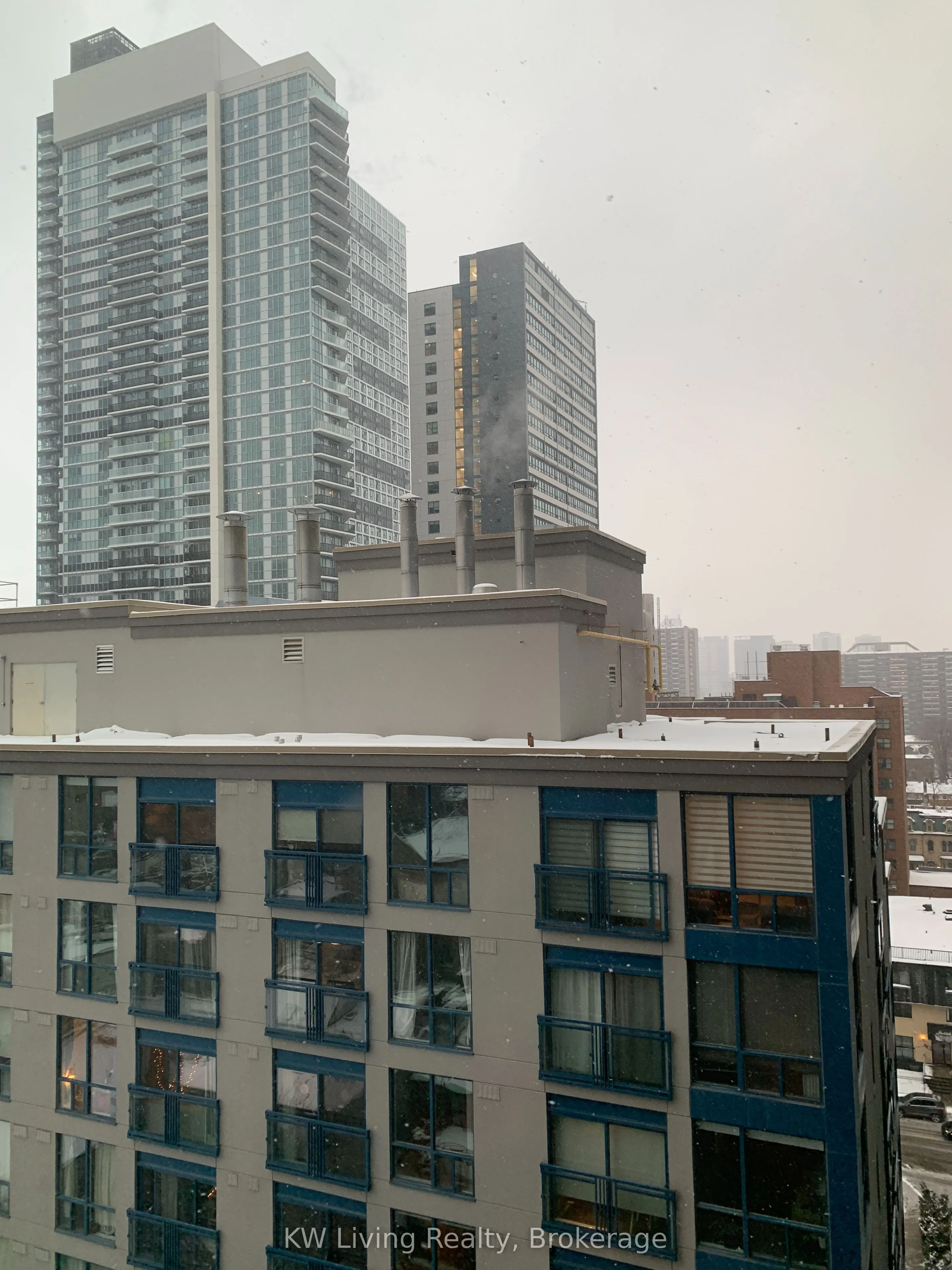 60 Shuter Street, #1211