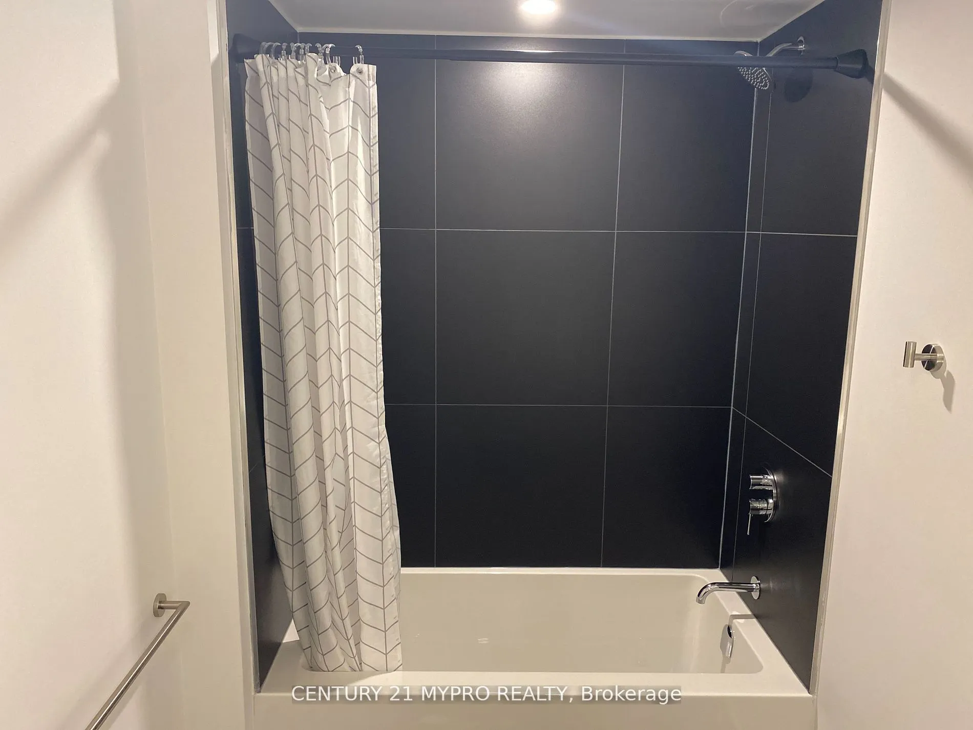 20 Edward Street, #1714