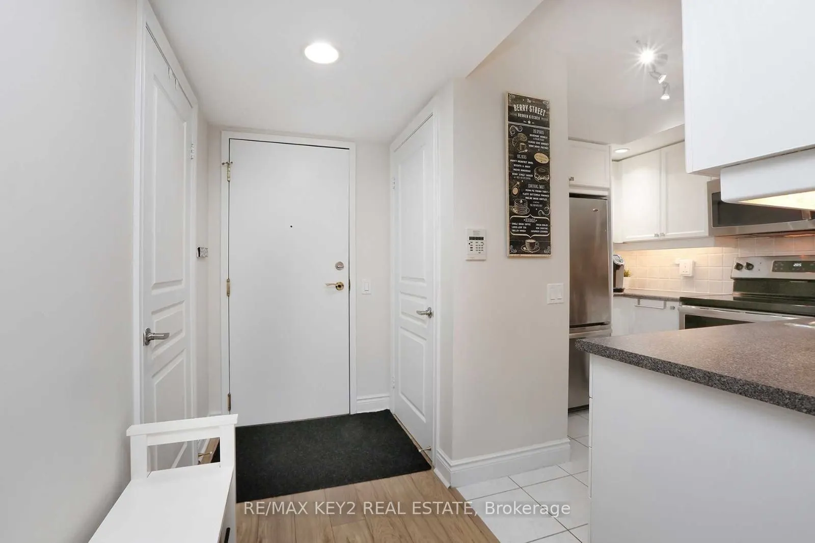 15 Northtown Way, #1329