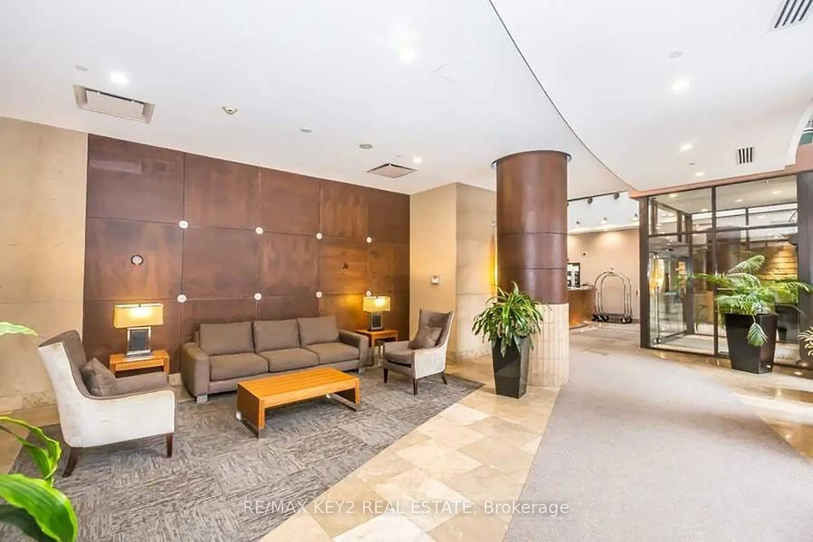 15 Northtown Way, #1329