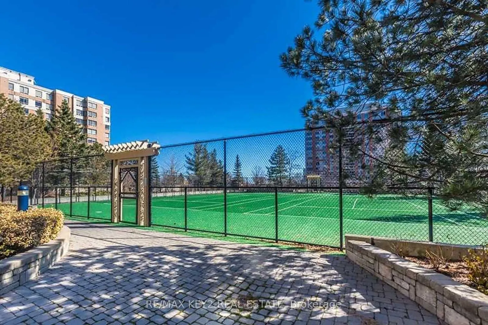 15 Northtown Way, #1329