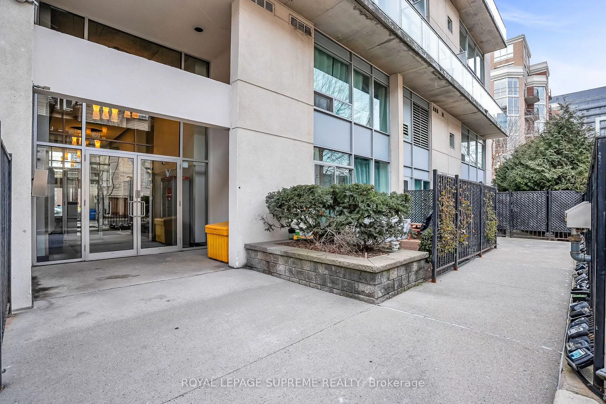 954 King Street W, #516