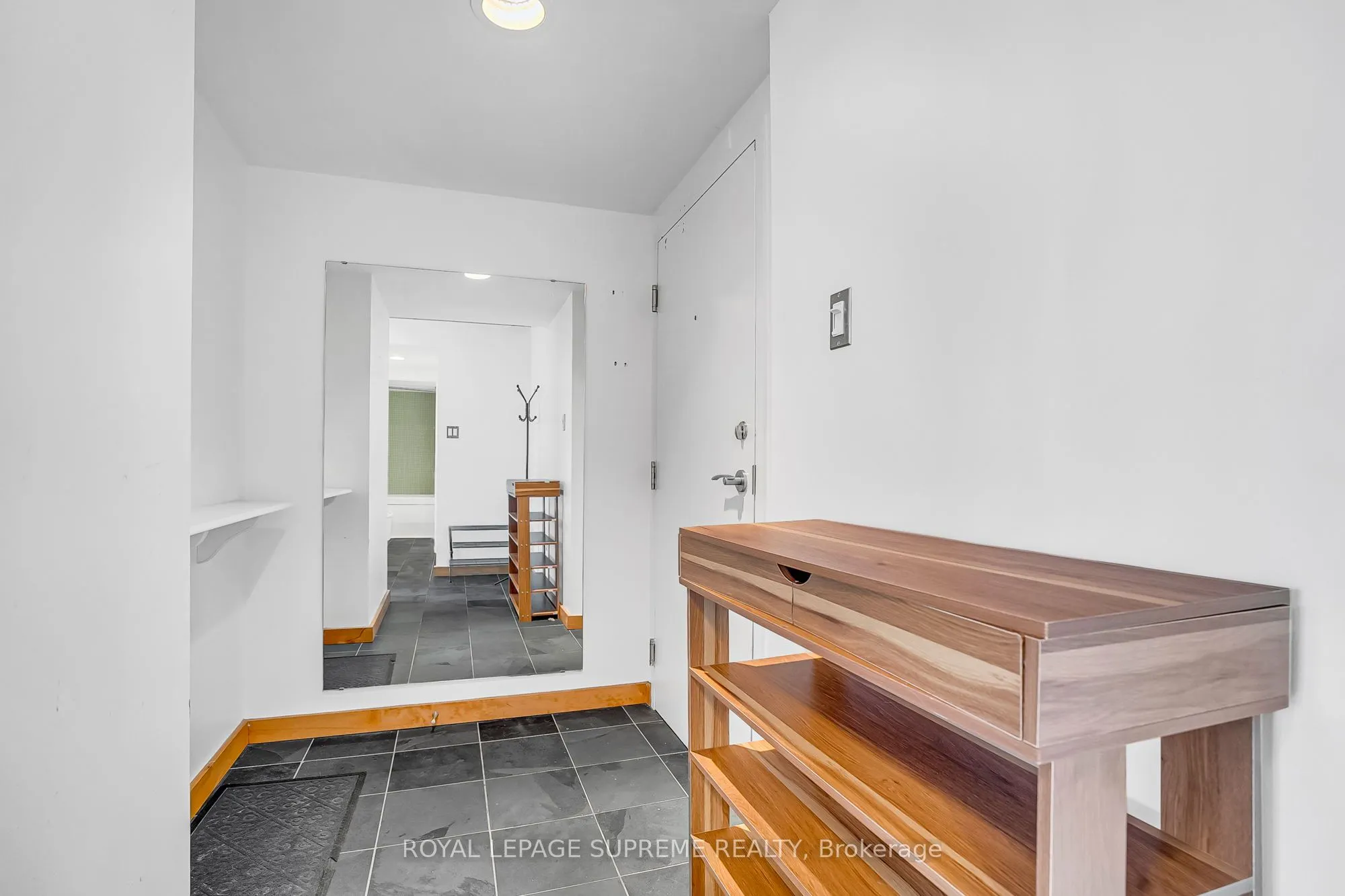 954 King Street W, #516