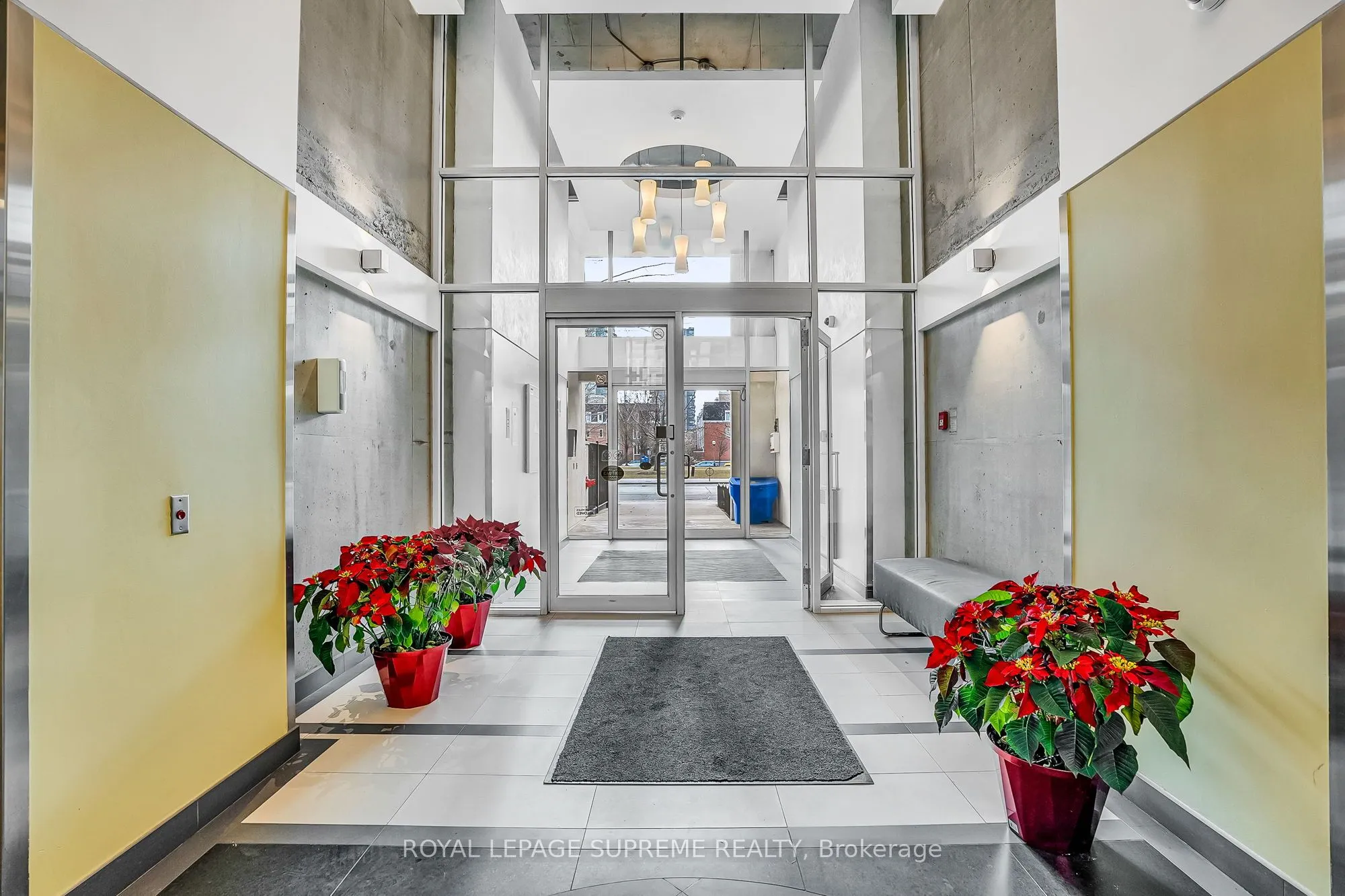 954 King Street W, #516