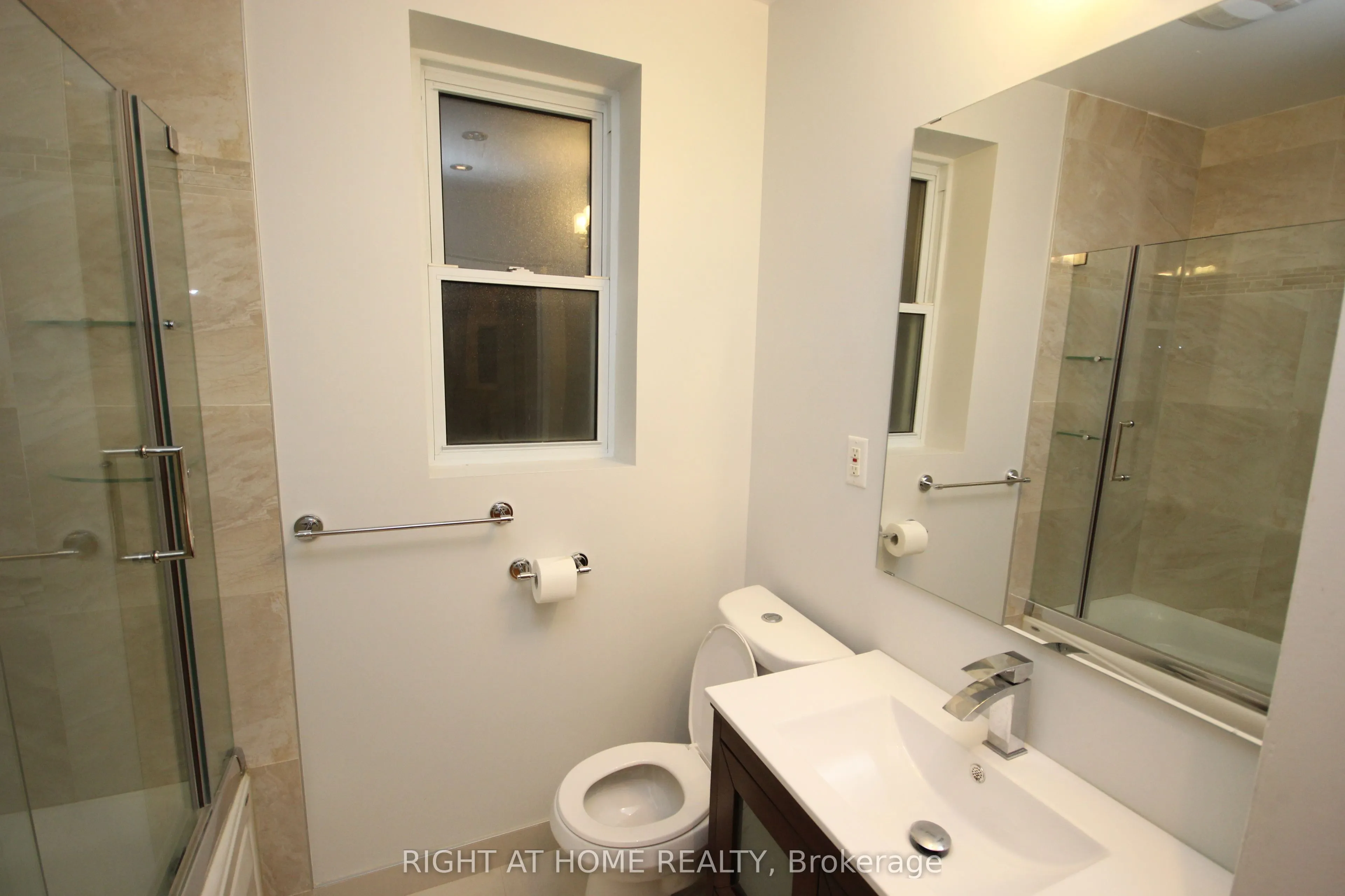 906 Avenue Road, #Main