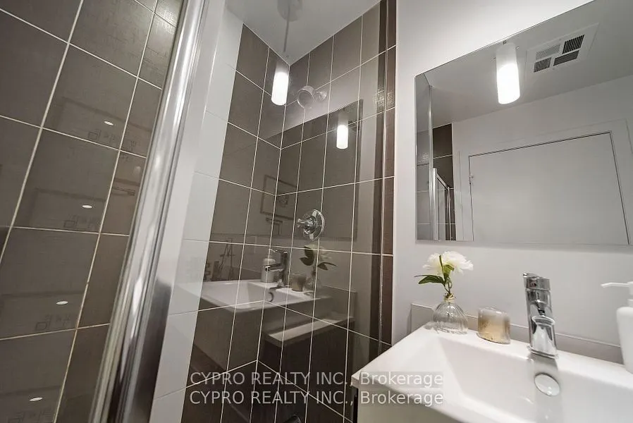 770 BAY Street, #601