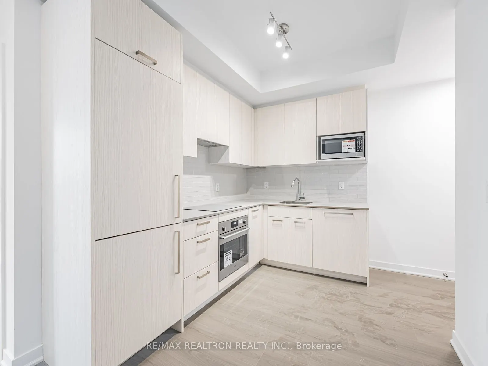 69 Curlew Drive, #128