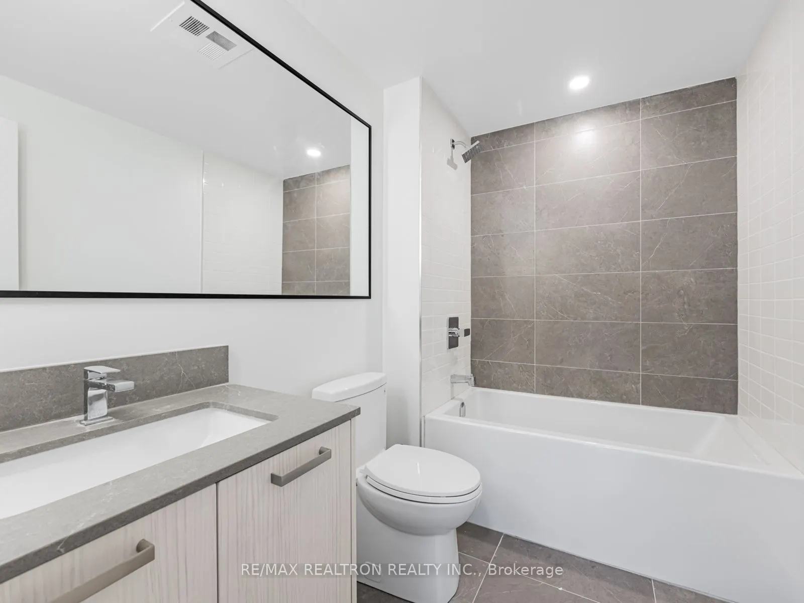 69 Curlew Drive, #128