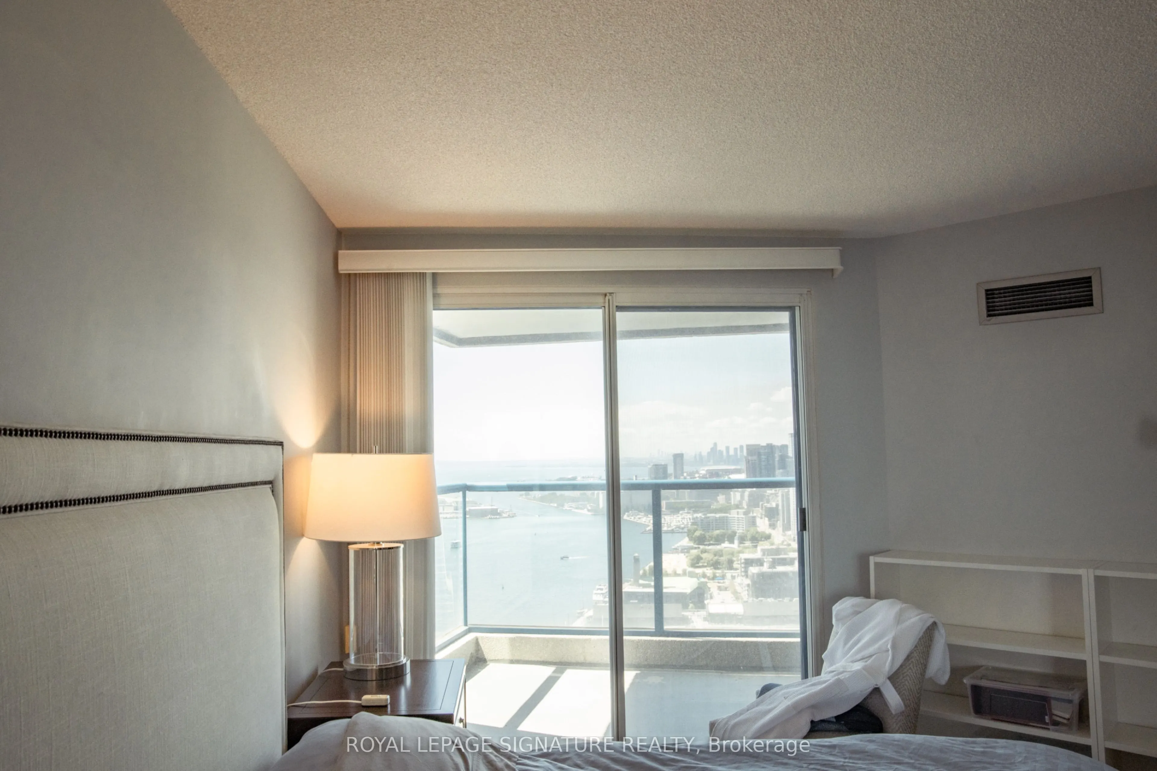 99 Harbour Square, #3610