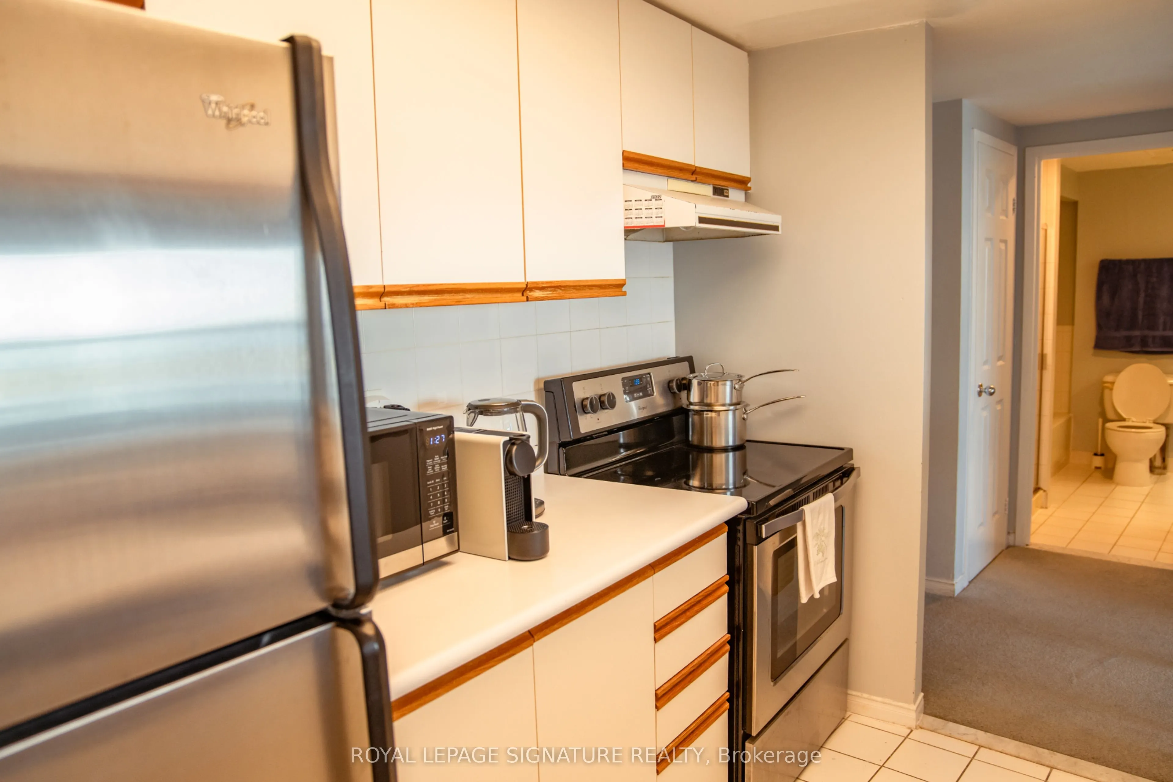 99 Harbour Square, #3610