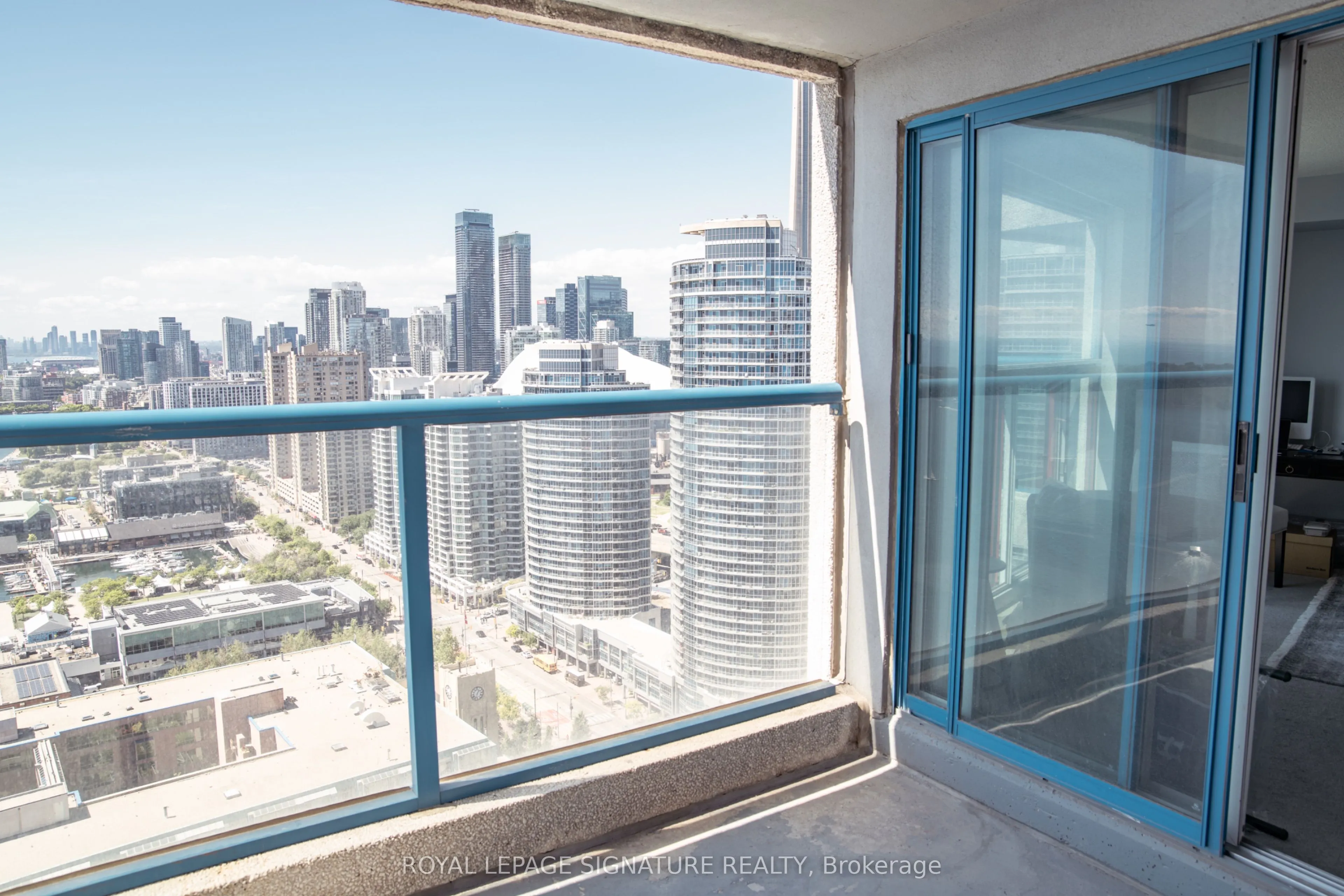 99 Harbour Square, #3610