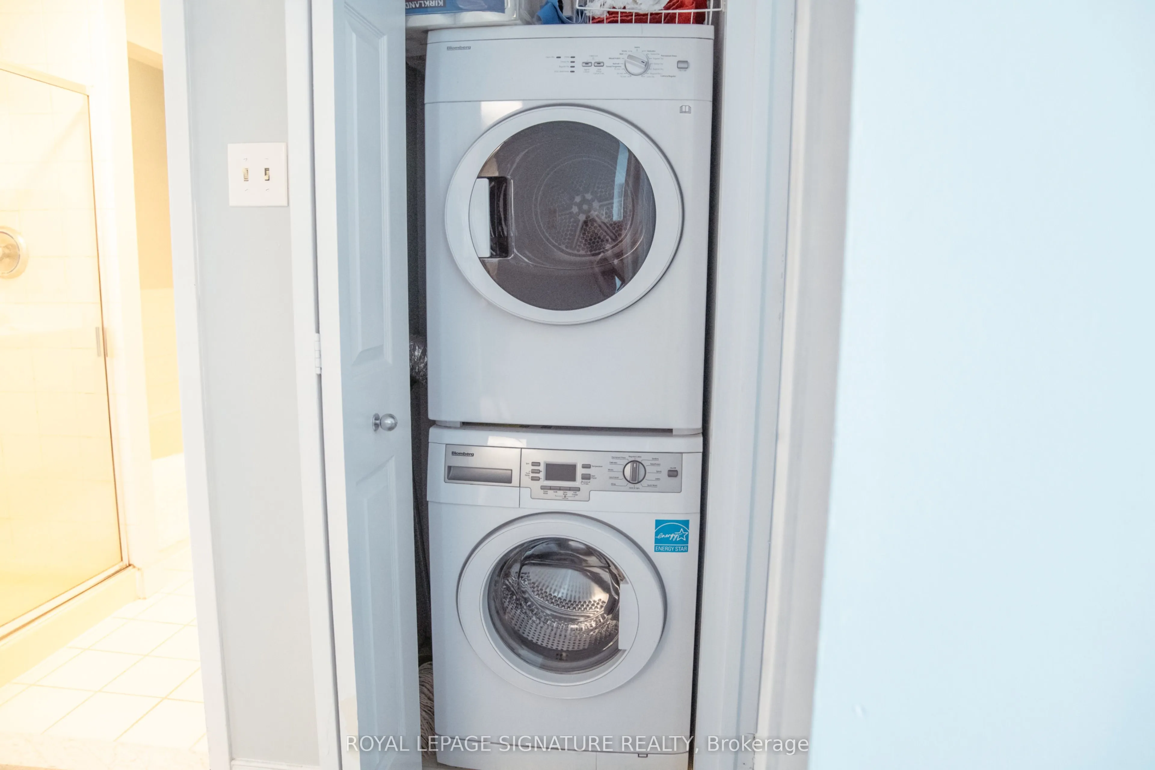 99 Harbour Square, #3610