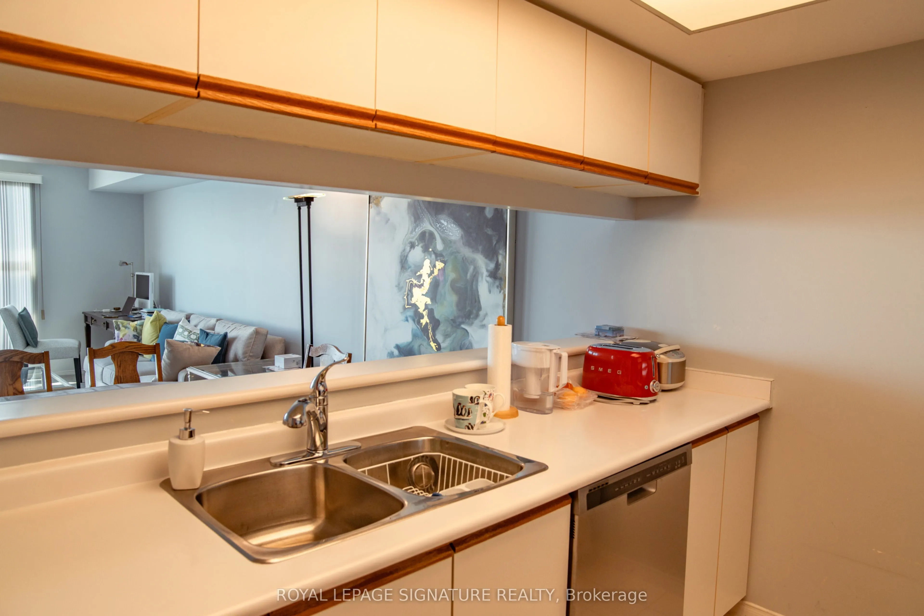 99 Harbour Square, #3610