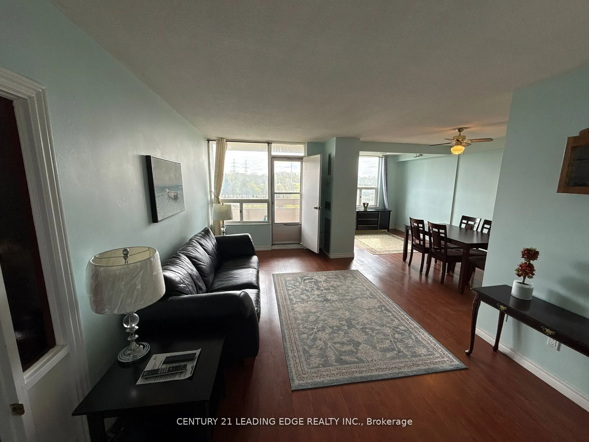 20 Edgecliff Golfway, #815
