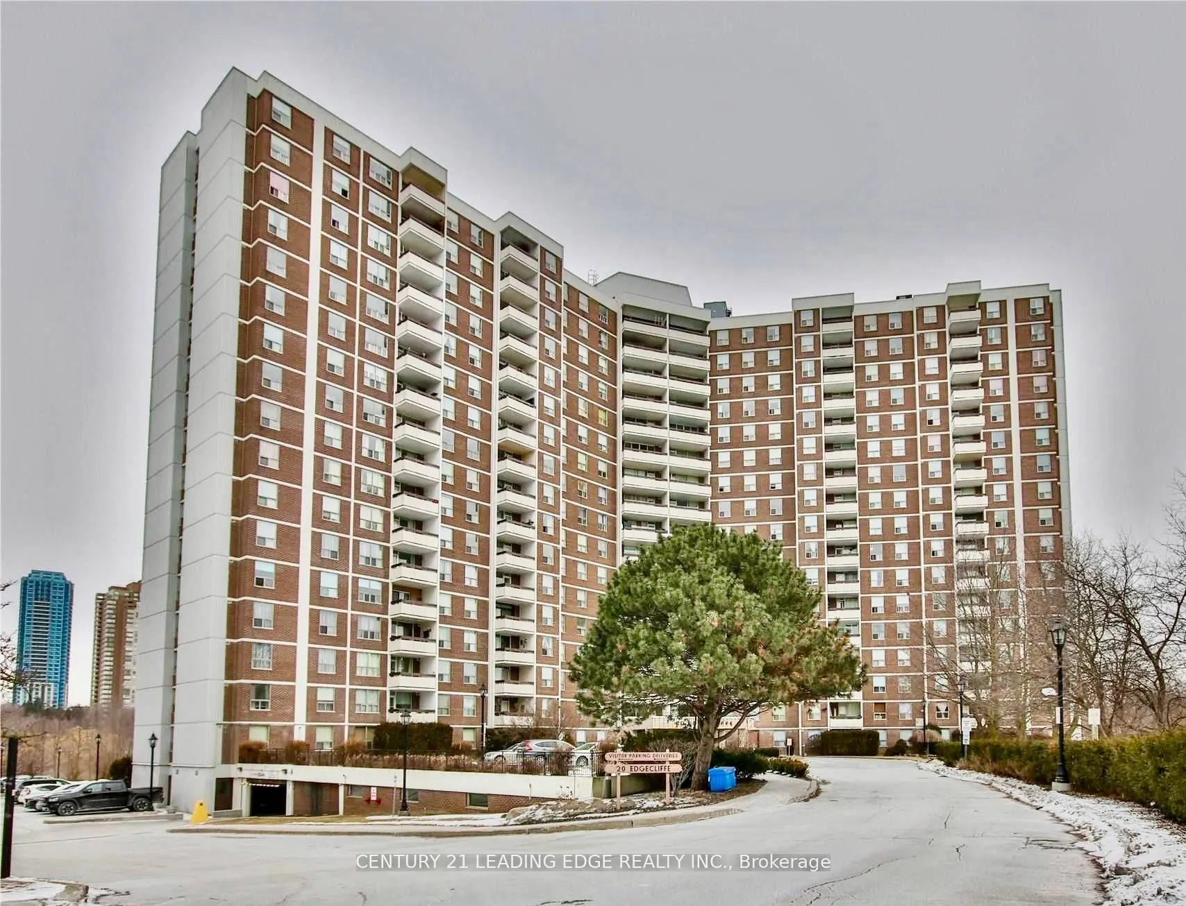 20 Edgecliff Golfway, #815