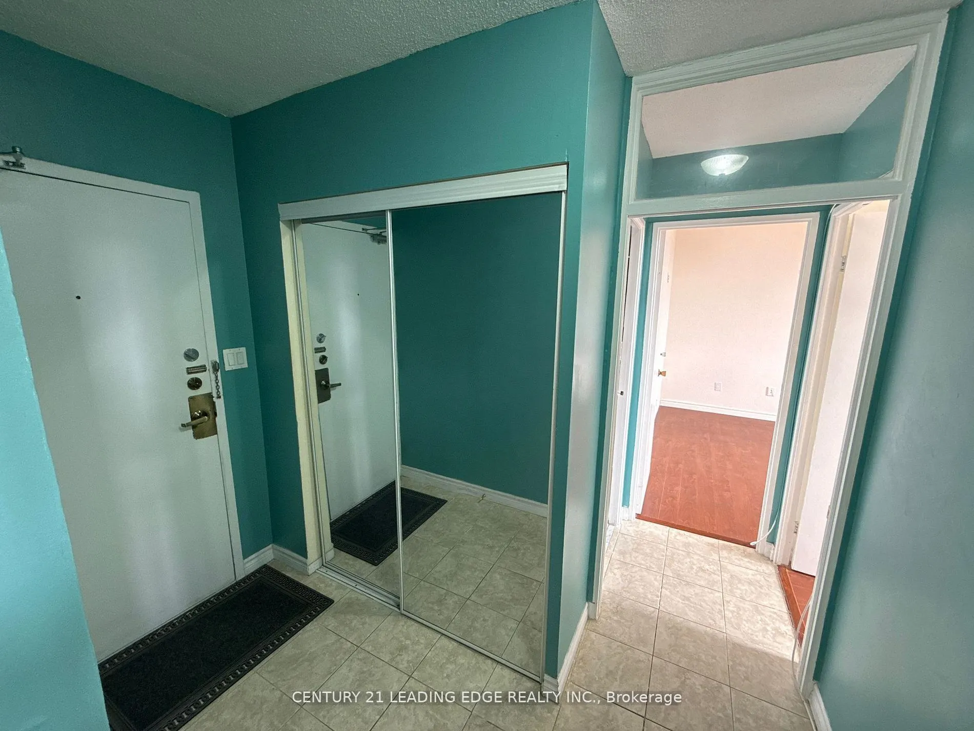 20 Edgecliff Golfway, #815