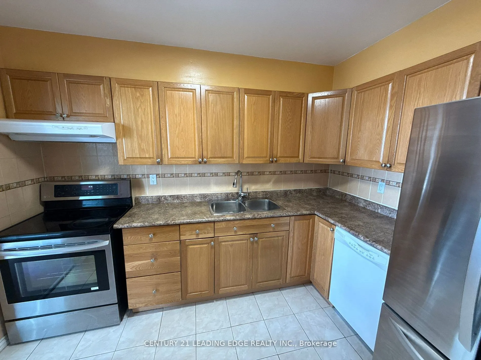20 Edgecliff Golfway, #815