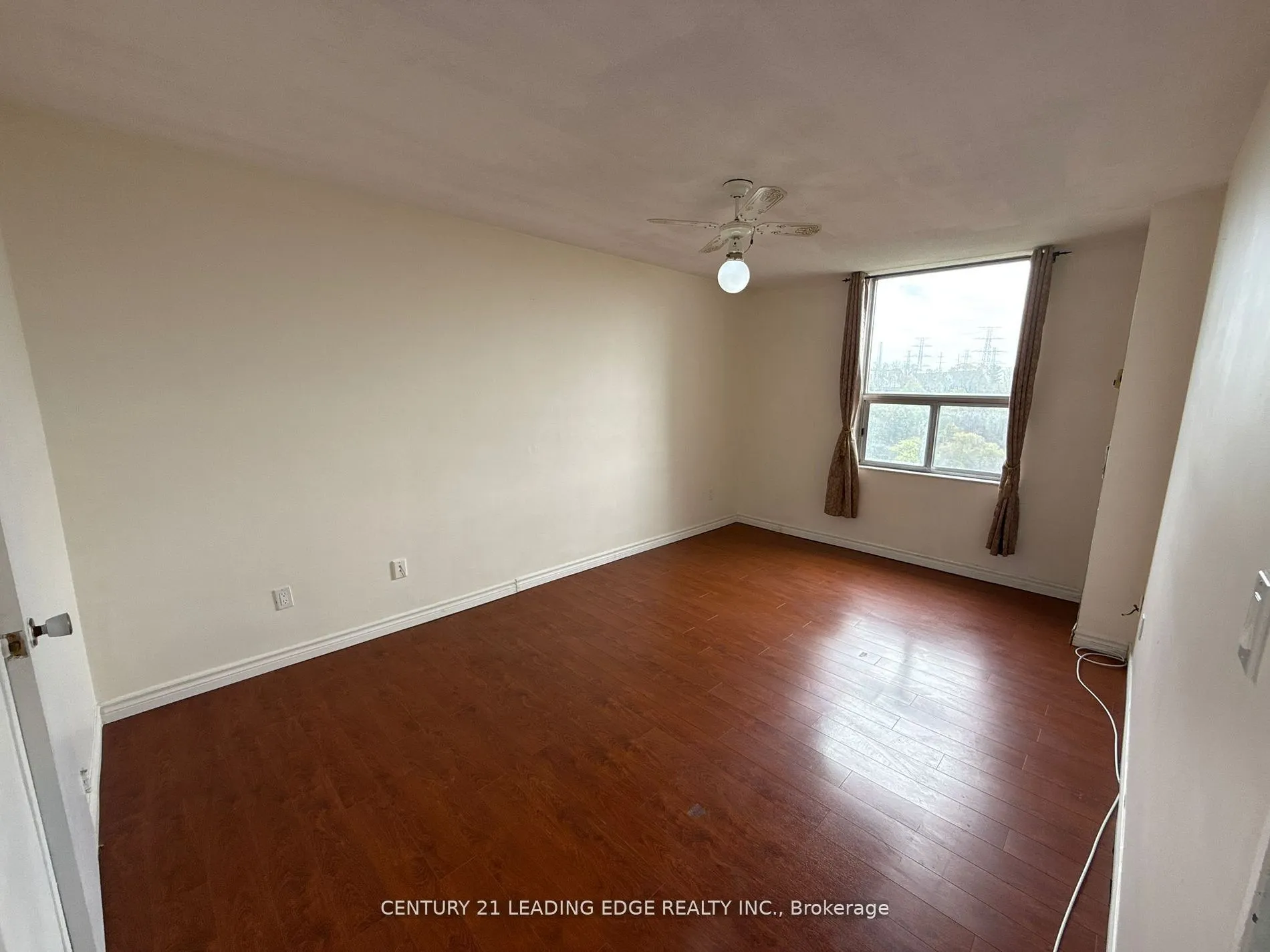 20 Edgecliff Golfway, #815