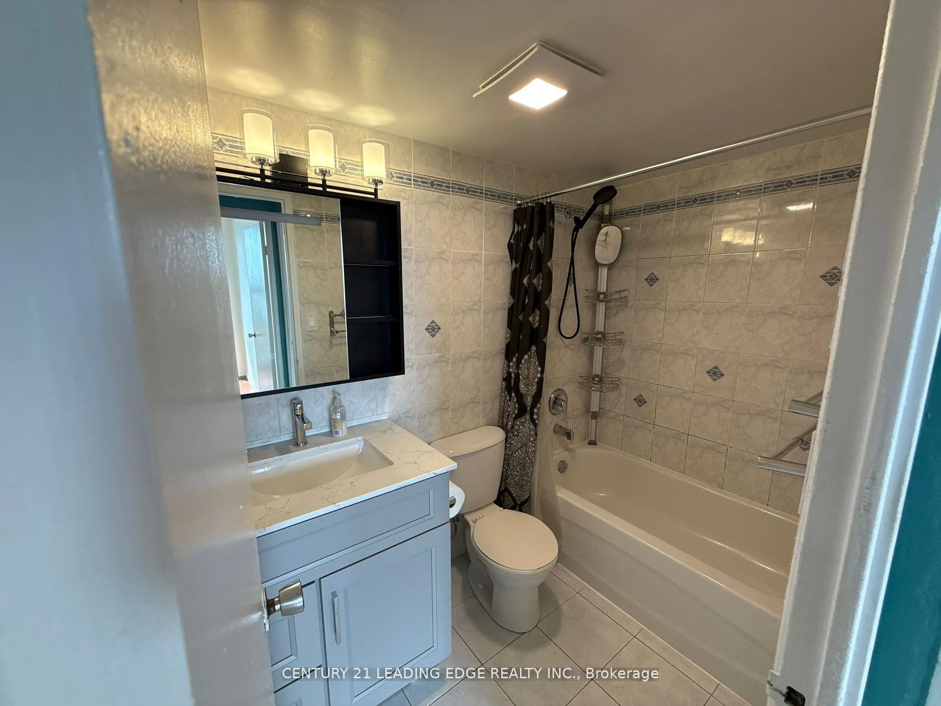 20 Edgecliff Golfway, #815