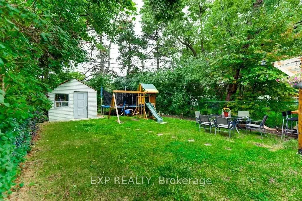 72 Billington Crescent, #Upper