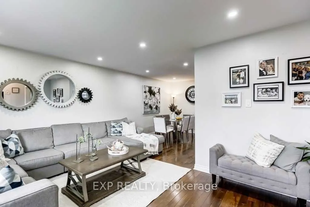 72 Billington Crescent, #Upper