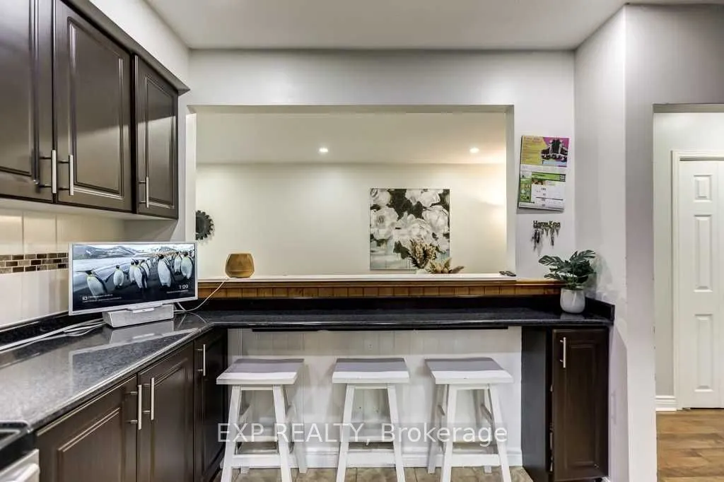 72 Billington Crescent, #Upper