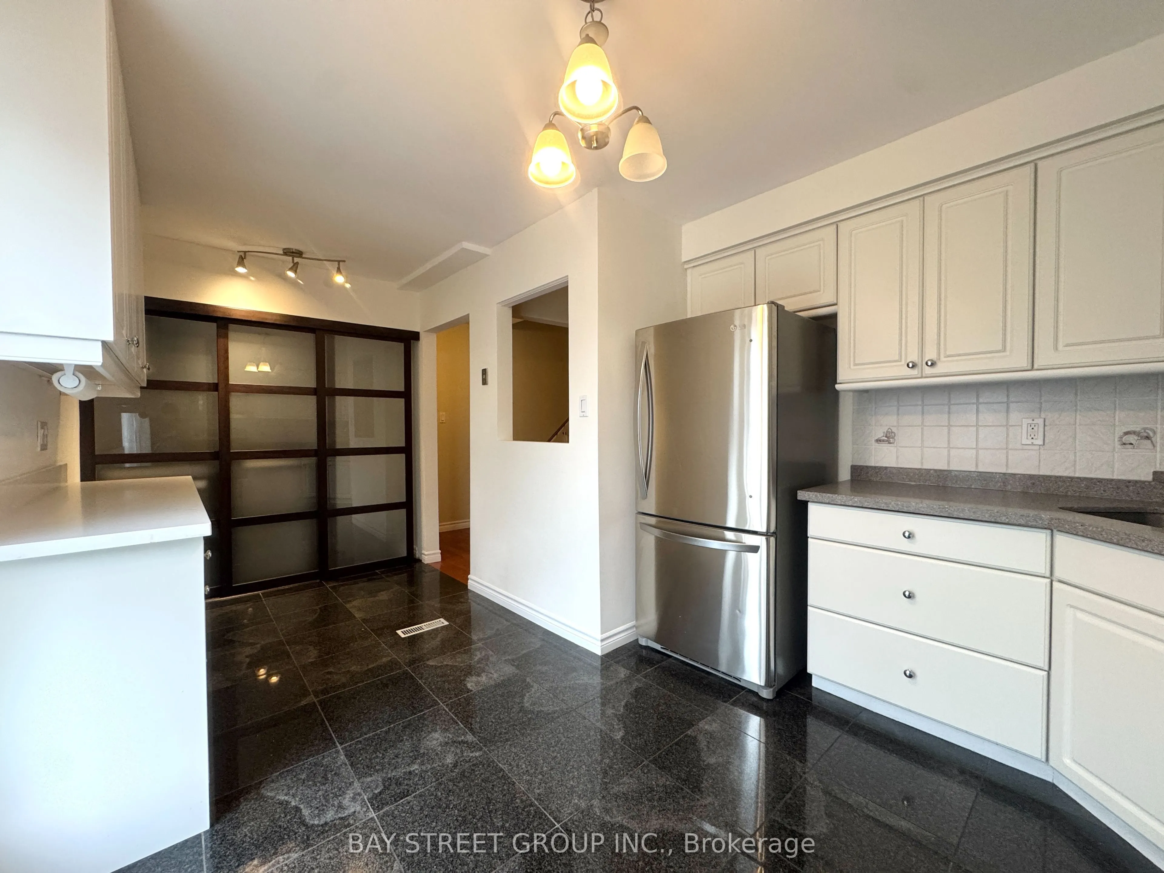 85 Laurie Shepway Way, #27