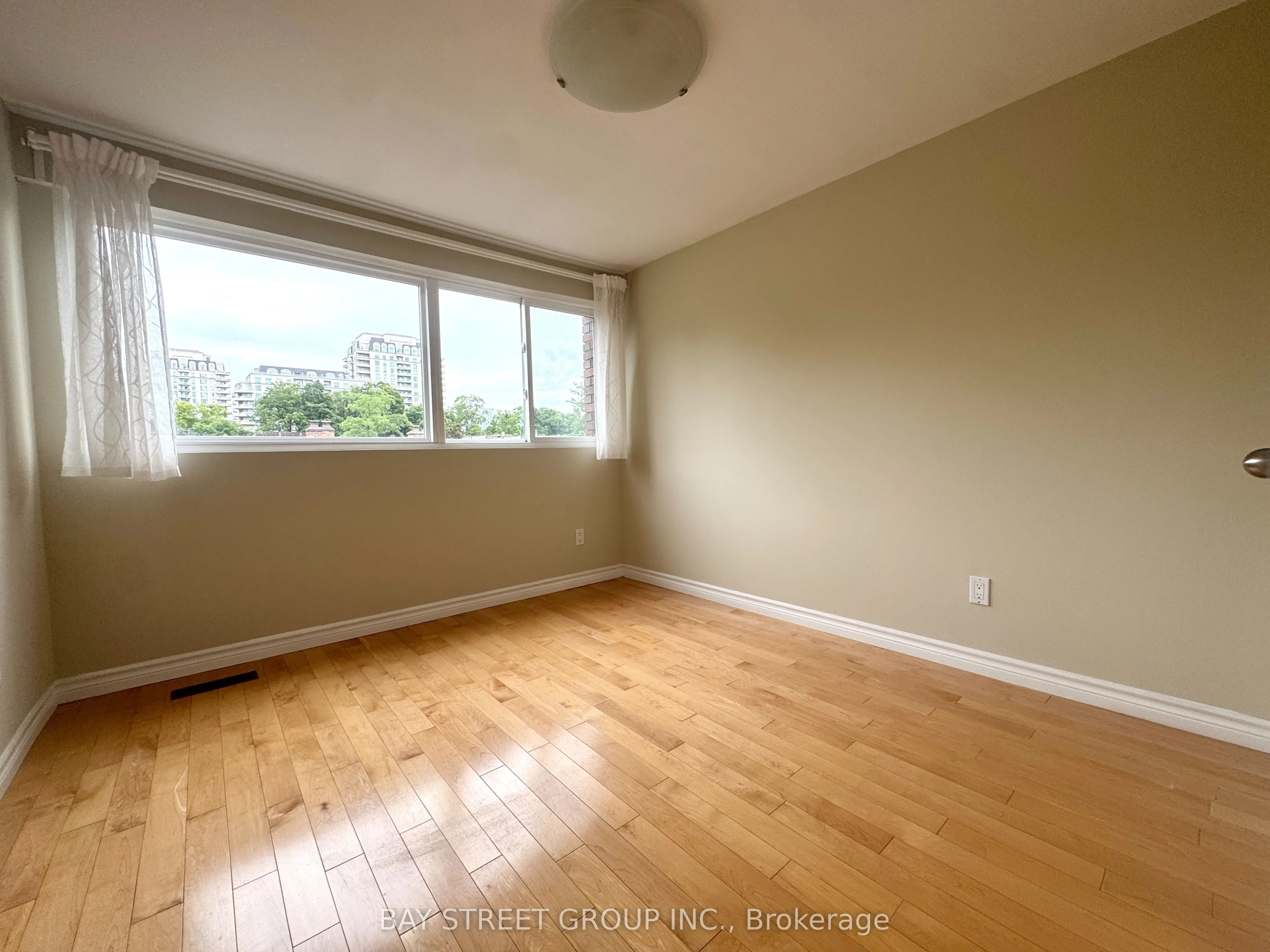 85 Laurie Shepway Way, #27