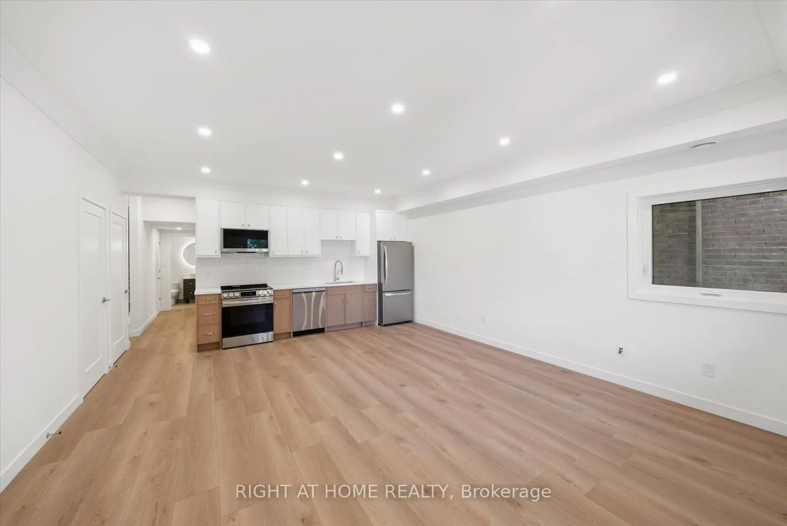 125 Kendal Ave Avenue, #2