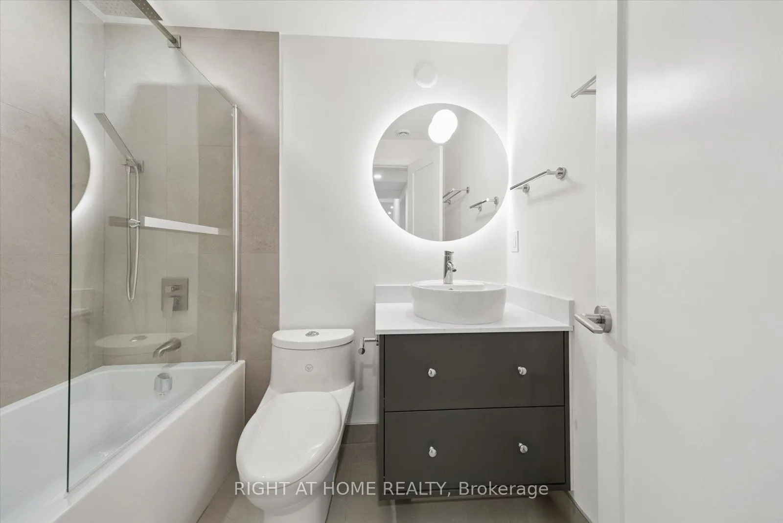 125 Kendal Ave Avenue, #2