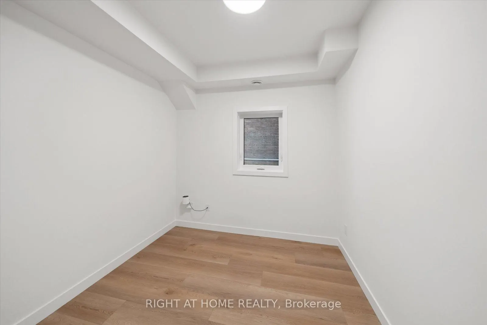 125 Kendal Ave Avenue, #2