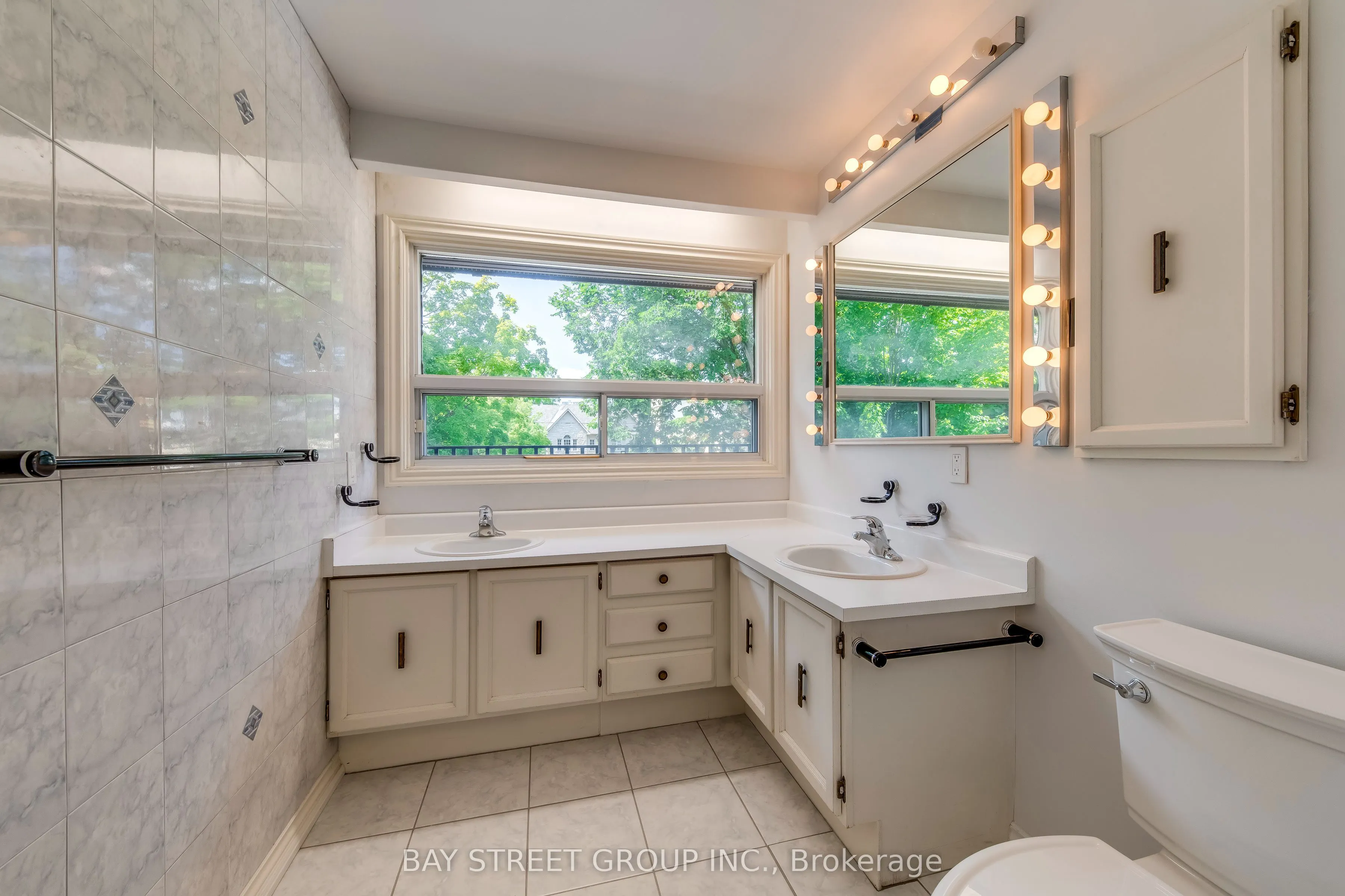 7 Mylesview Place