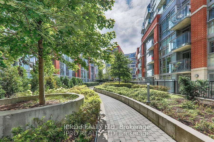 170 Sudbury Street, #305