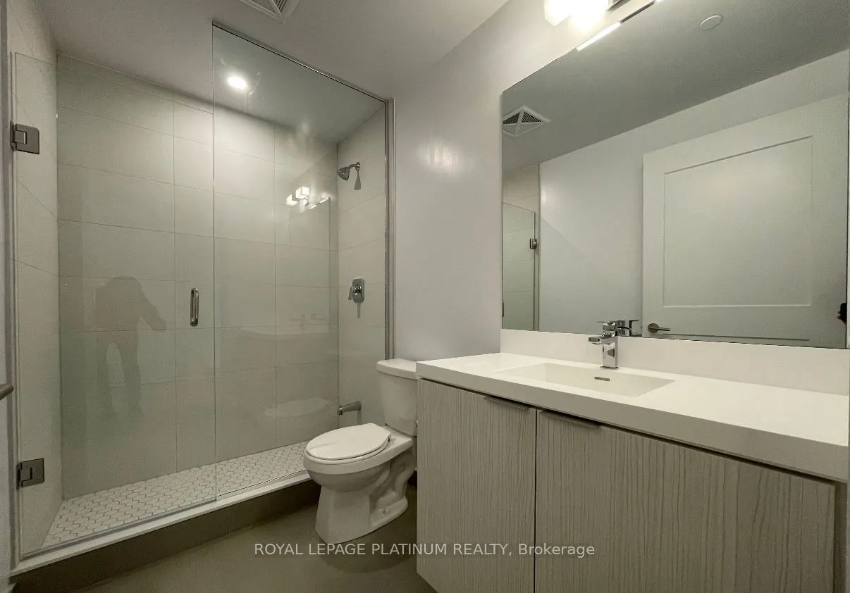25 Holly Street, #1105